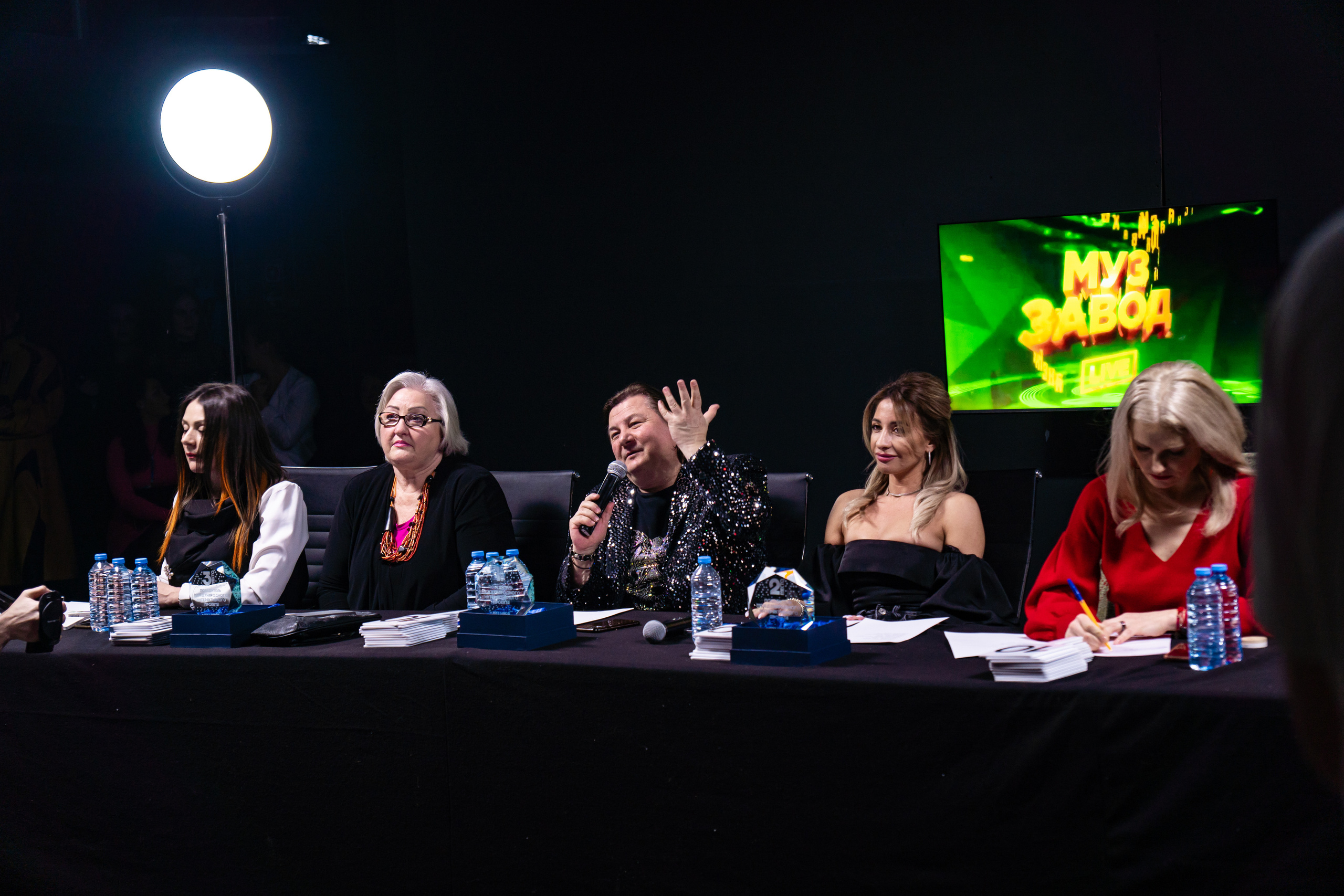 Муз завод. Фотограф. Москва. Алексей Светомиров. Love Story, портретная съемка