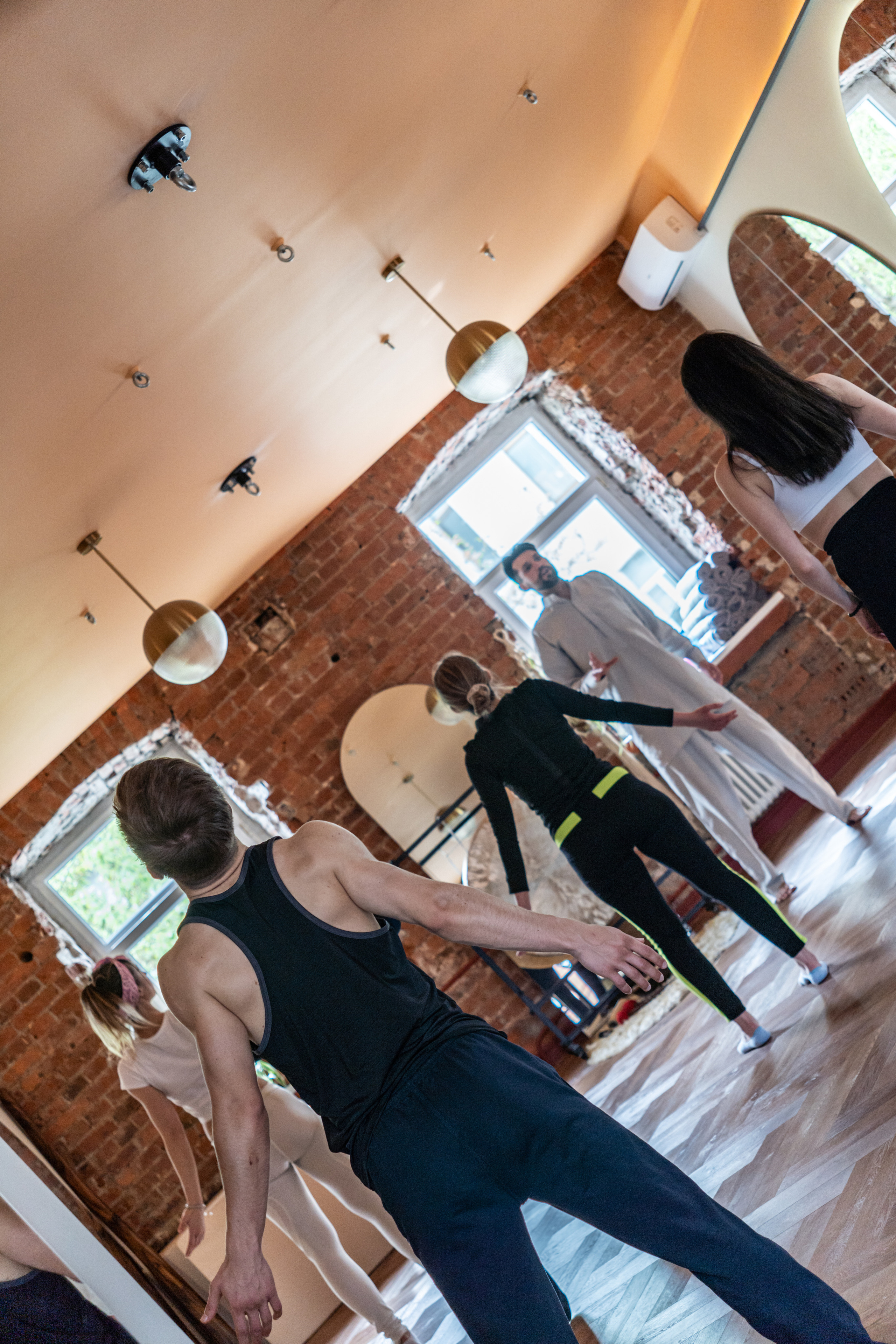 Йога и гонги в Body and Soul. Фотограф. Москва. Алексей Светомиров. Love Story, портретная съемка