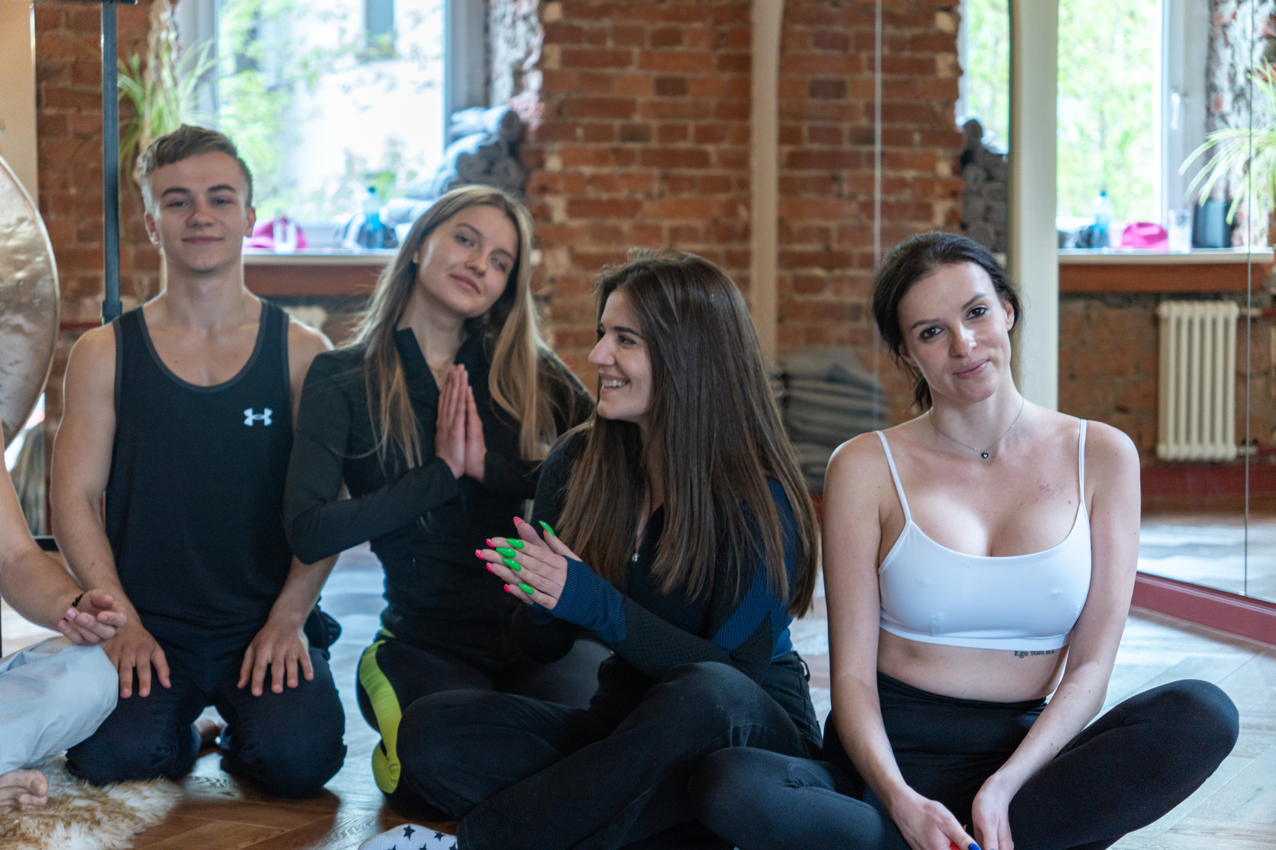 Йога и гонги в Body and Soul. Фотограф. Москва. Алексей Светомиров. Love Story, портретная съемка