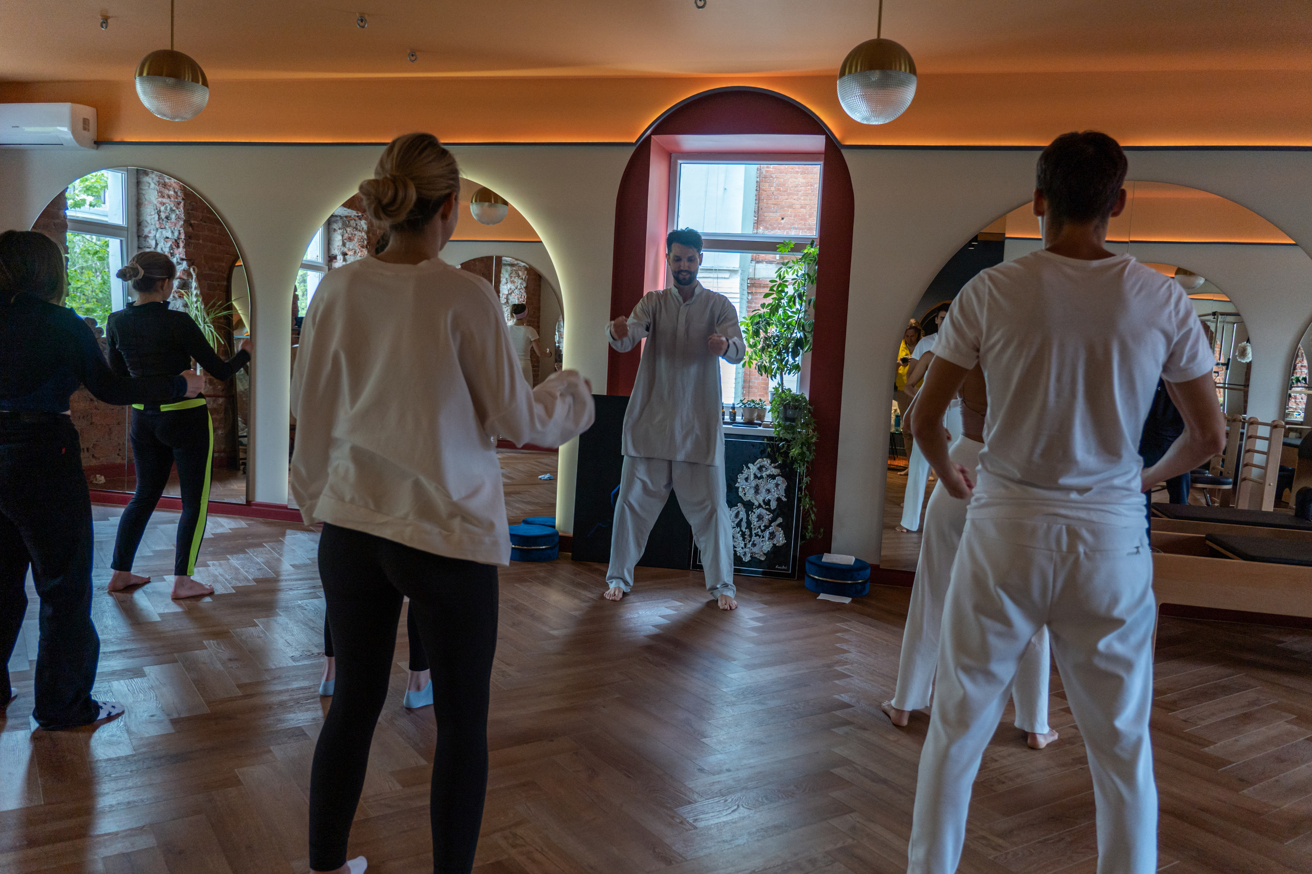 Йога и гонги в Body and Soul. Фотограф. Москва. Алексей Светомиров. Love Story, портретная съемка