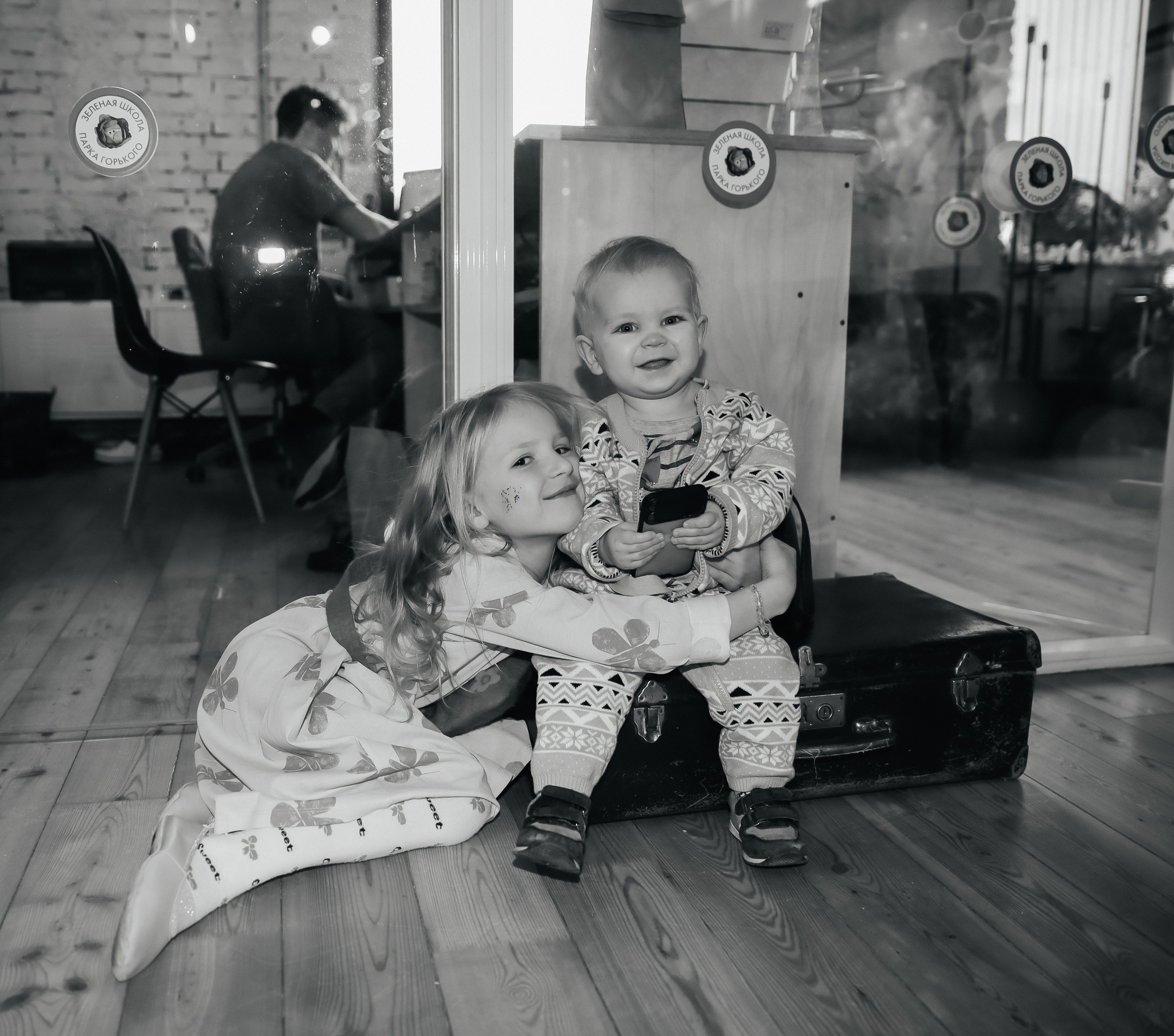 Зеленая школа праздник мам Хамовников. Детский и семейный фотограф Москва Виктория Самоховец