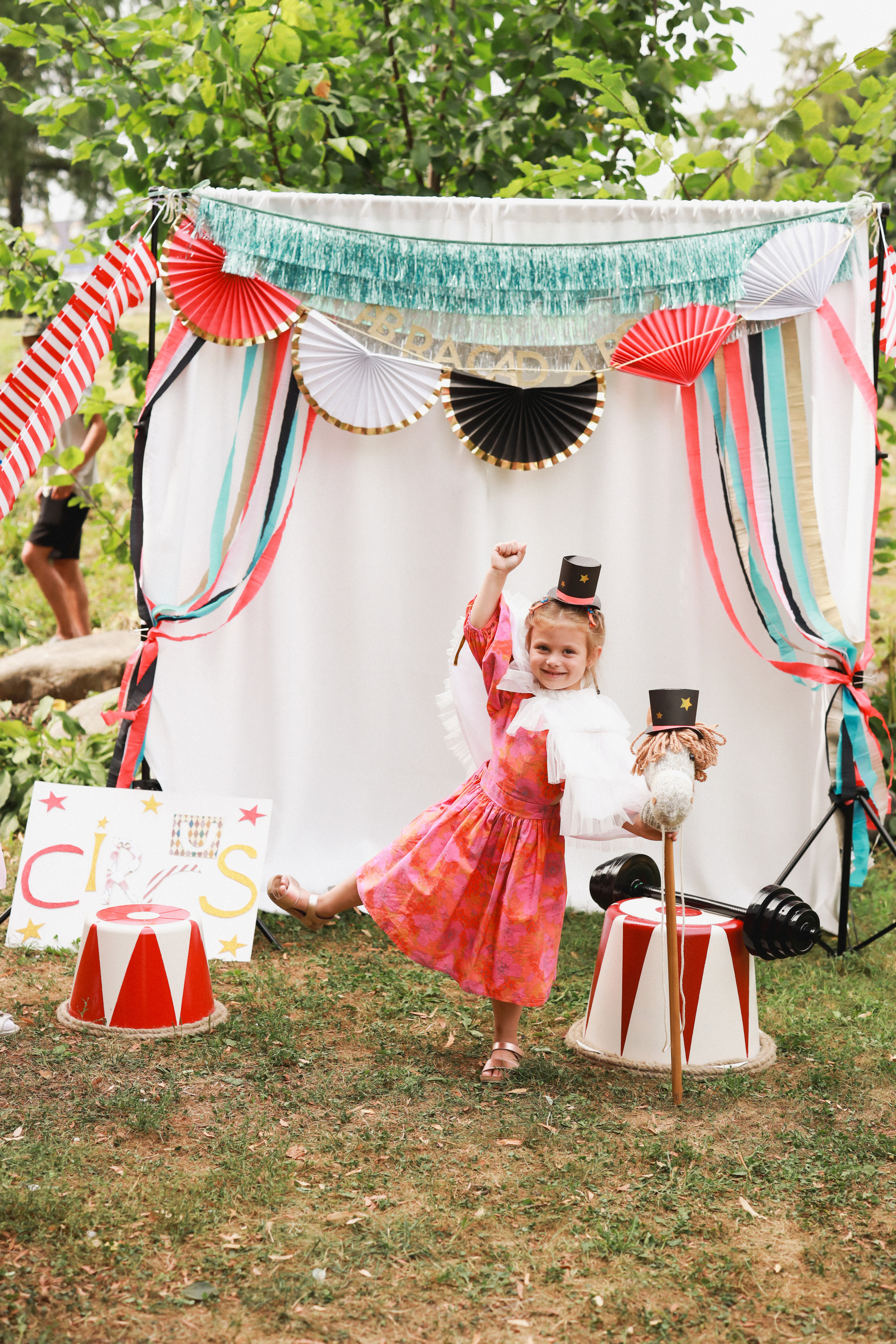 Праздник в стиле старинный цирк. Детский и семейный фотограф Москва Виктория Самоховец