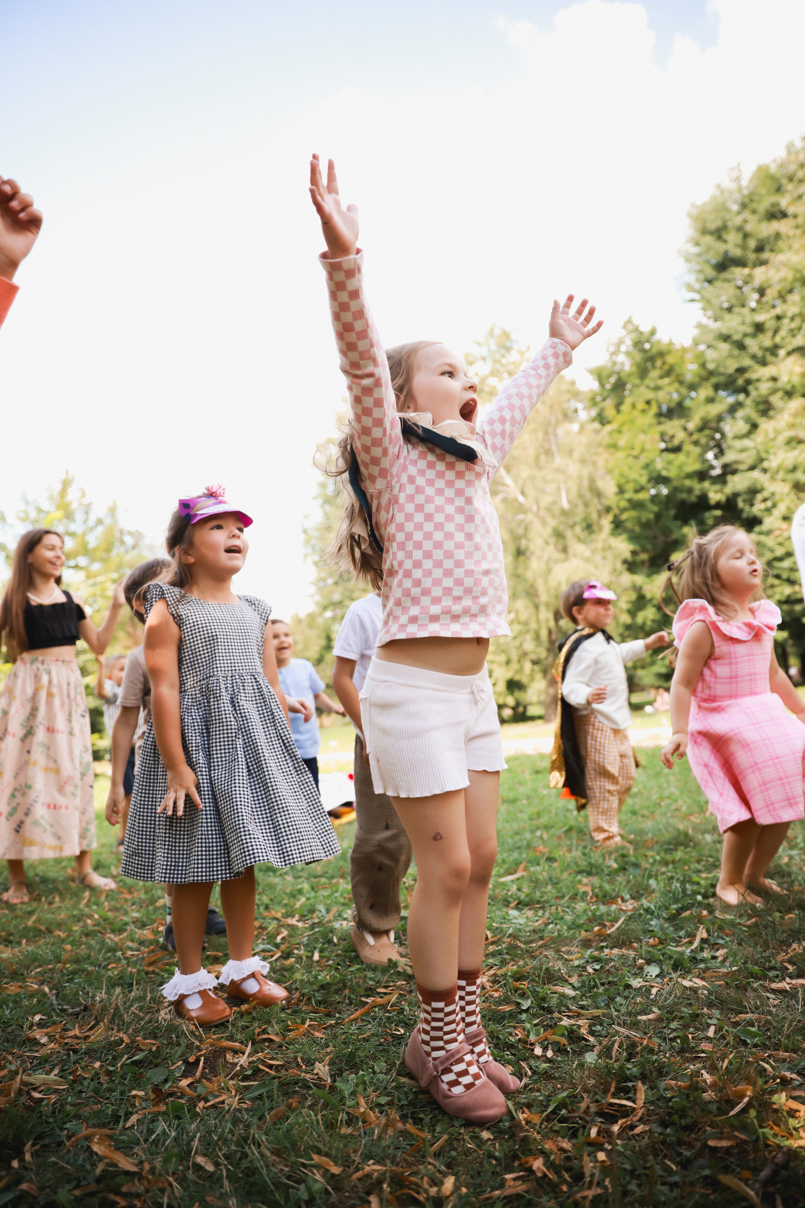 Летний пикник Алиса в стране чудес. Детский и семейный фотограф Москва Виктория Самоховец