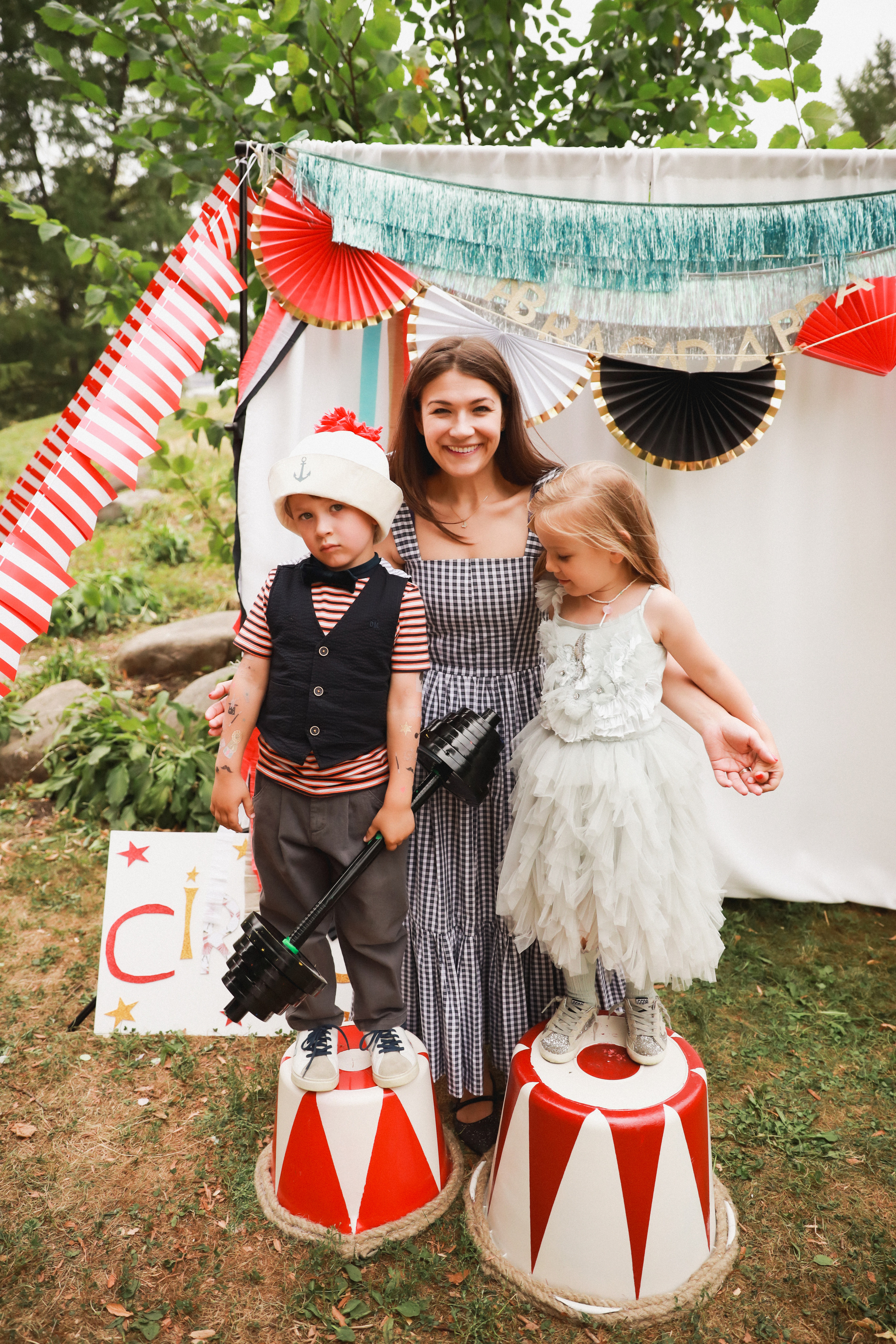 Праздник в стиле старинный цирк. Детский и семейный фотограф Москва Виктория Самоховец
