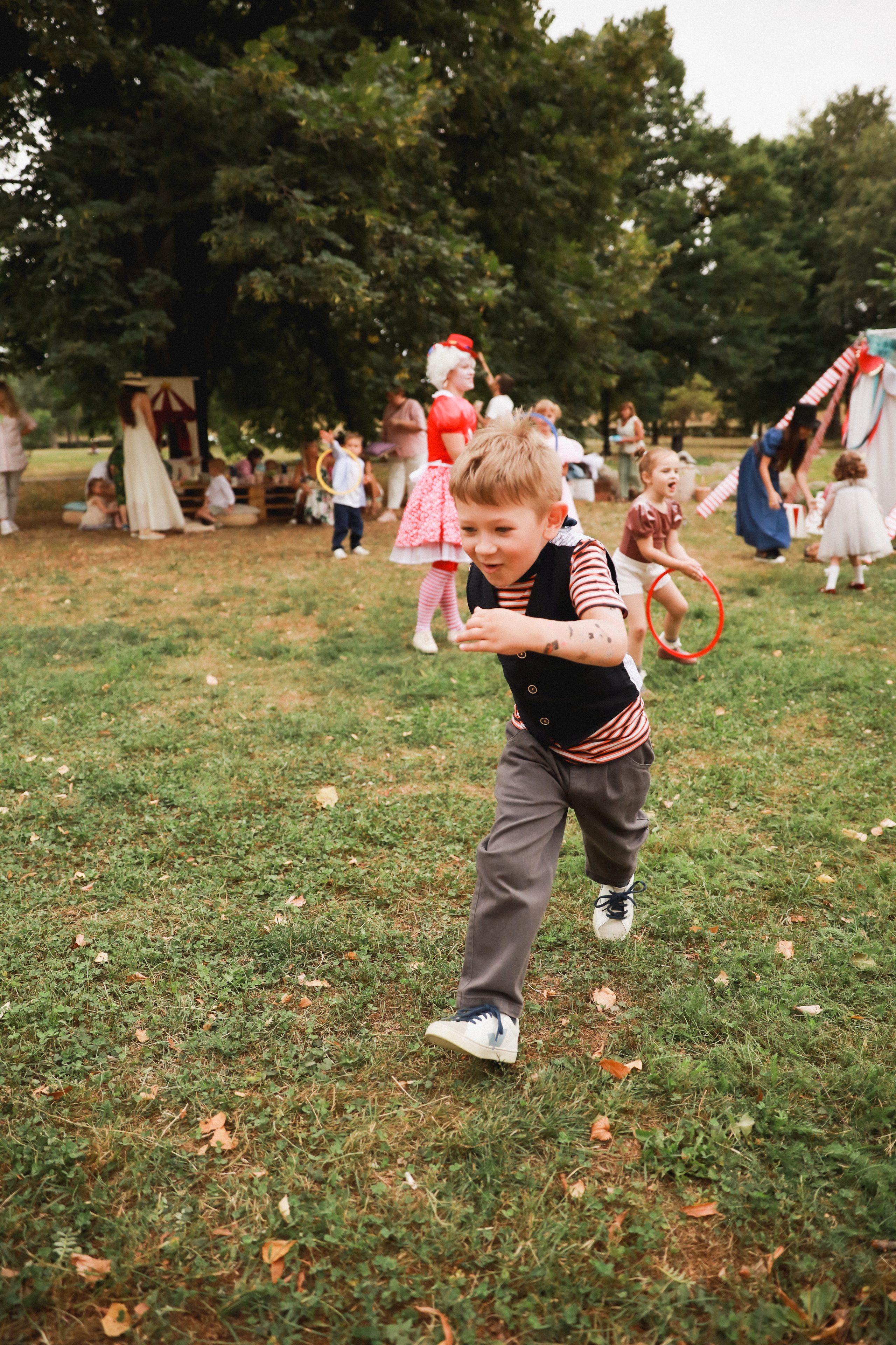 Праздник в стиле старинный цирк. Детский и семейный фотограф Москва Виктория Самоховец