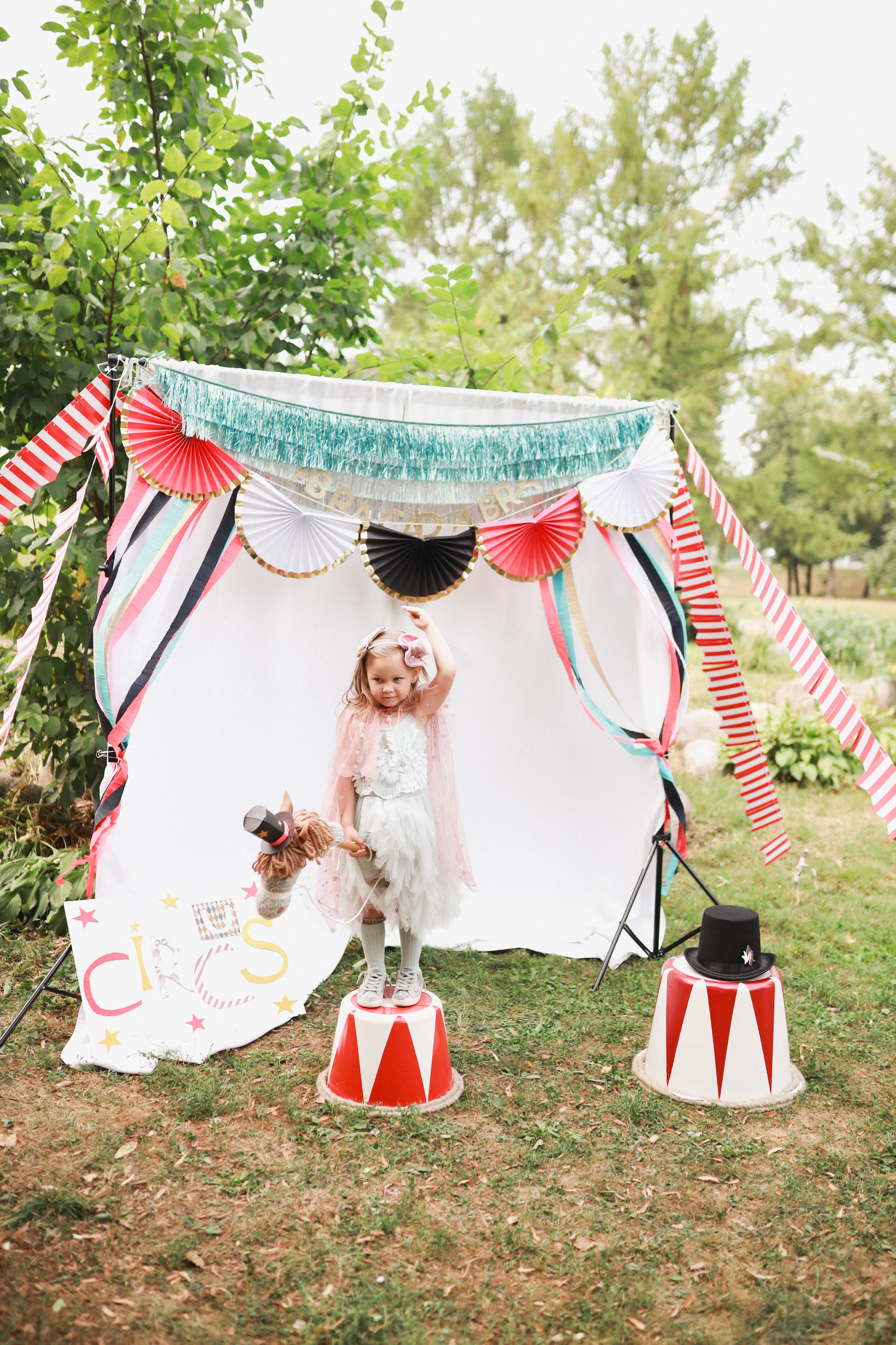 Праздник в стиле старинный цирк. Детский и семейный фотограф Москва Виктория Самоховец