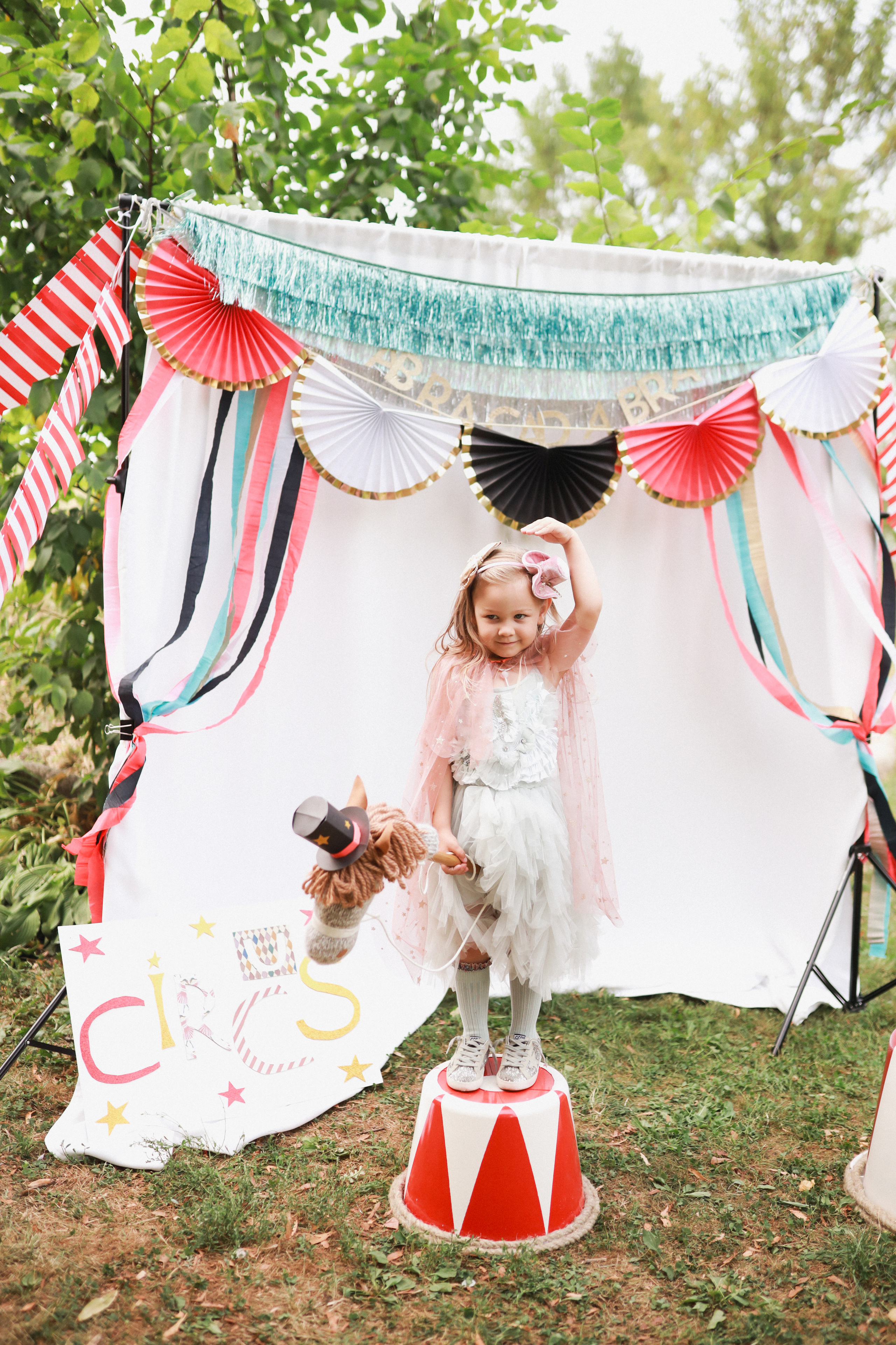 Праздник в стиле старинный цирк. Детский и семейный фотограф Москва Виктория Самоховец
