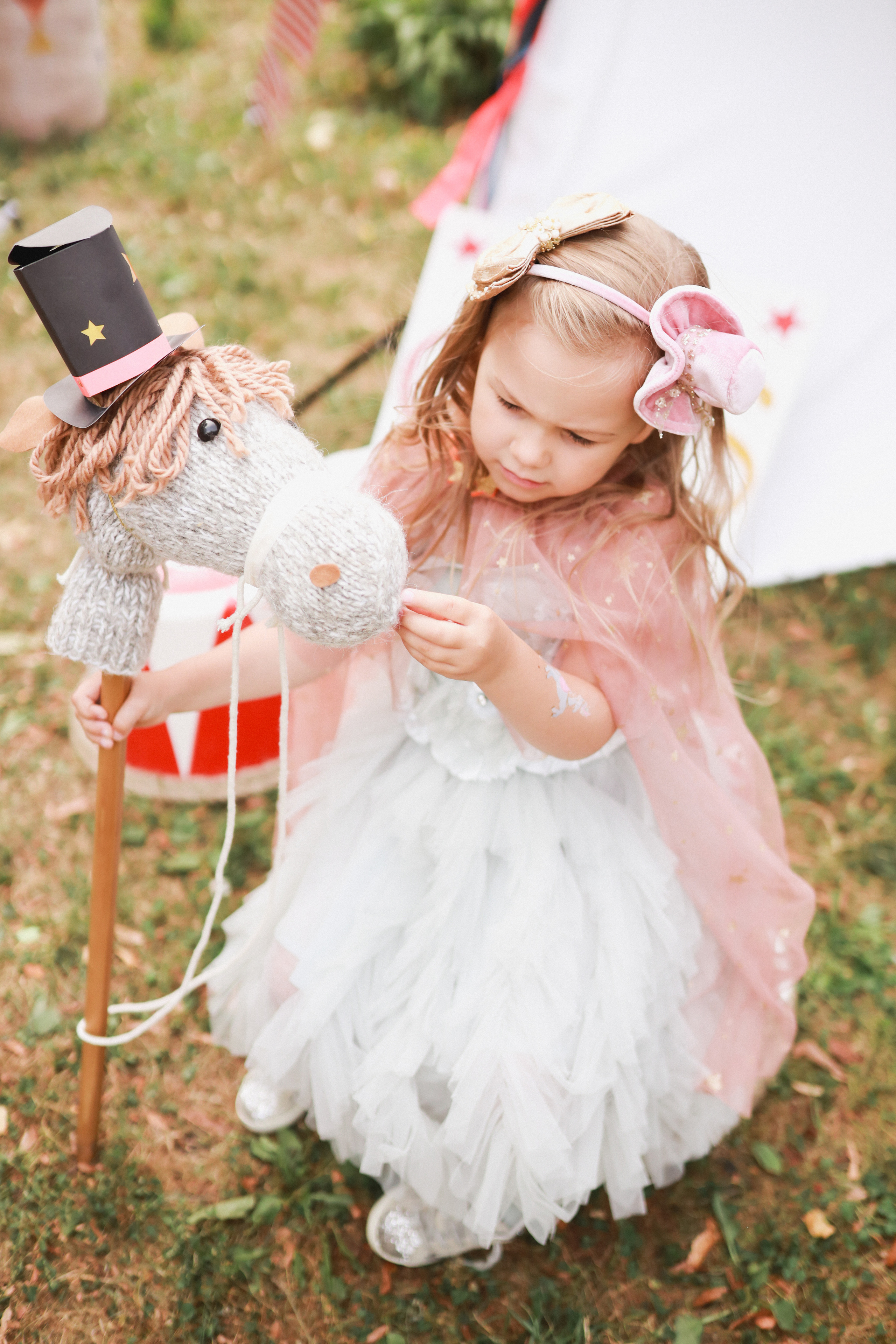 Праздник в стиле старинный цирк. Детский и семейный фотограф Москва Виктория Самоховец