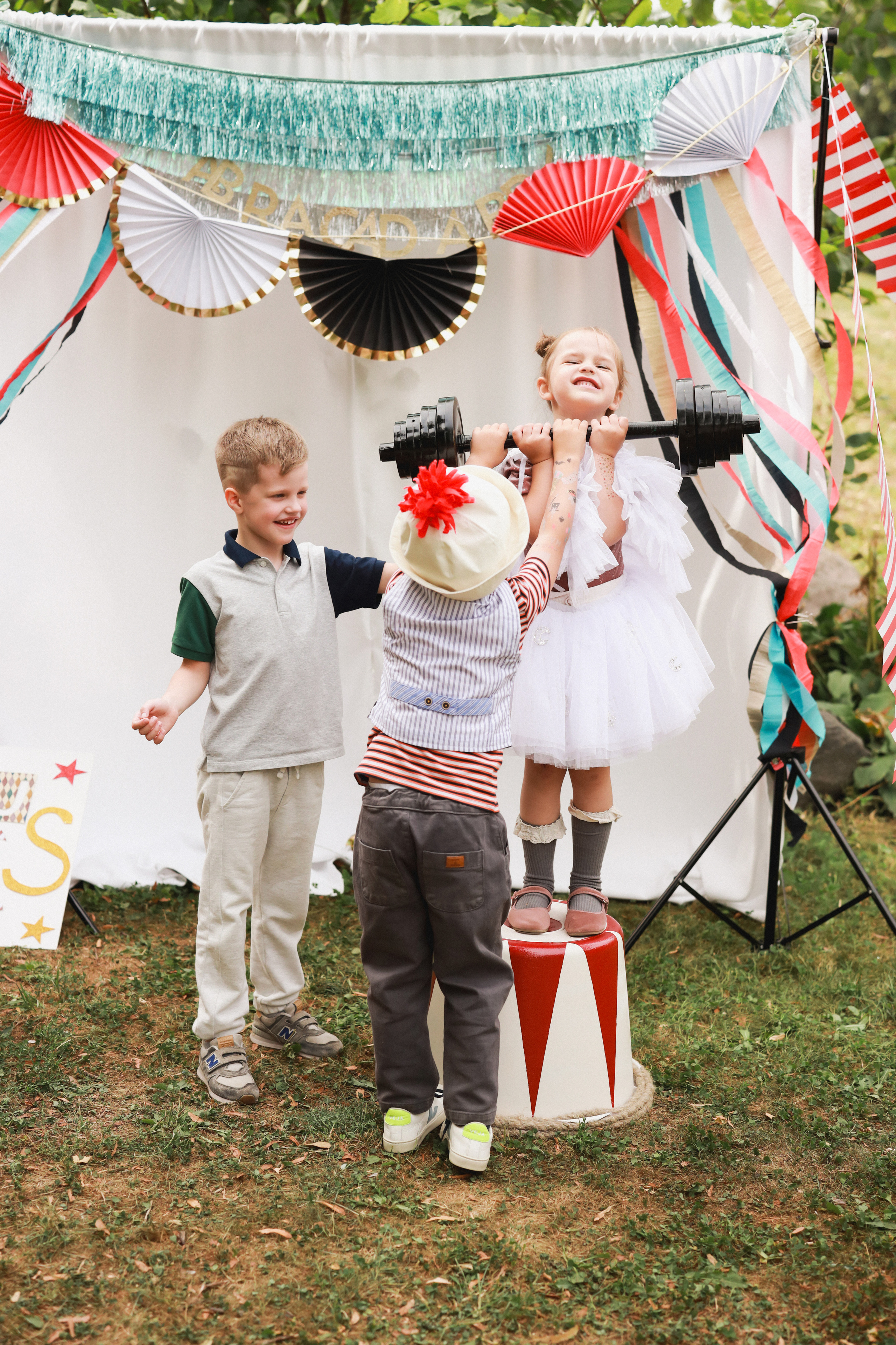 Праздник в стиле старинный цирк. Детский и семейный фотограф Москва Виктория Самоховец