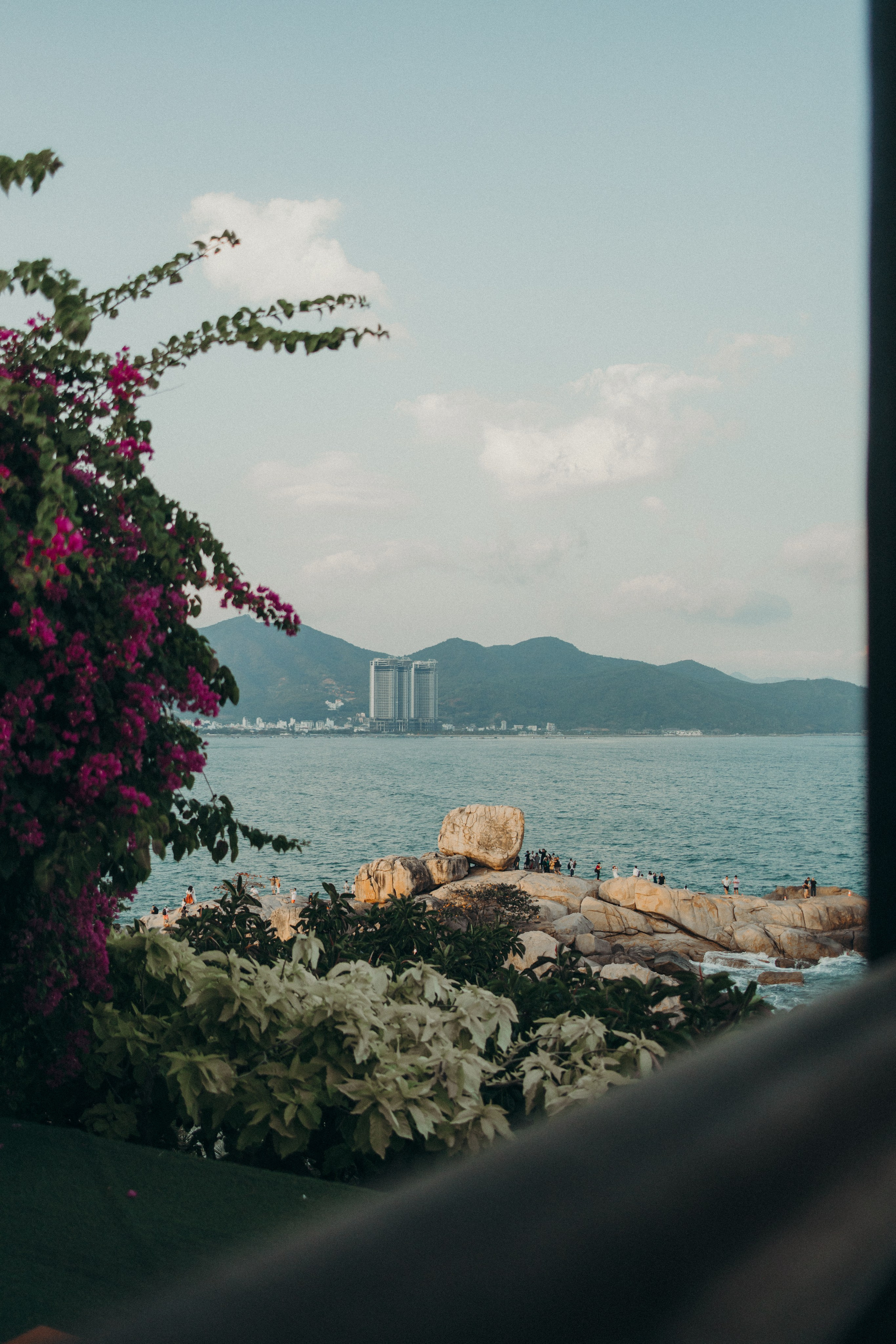 Кристина (Каменный сад Хон Чонг, Нячанг). Фотограф Астана. Индивидуальные, парные и семейные фотосессии