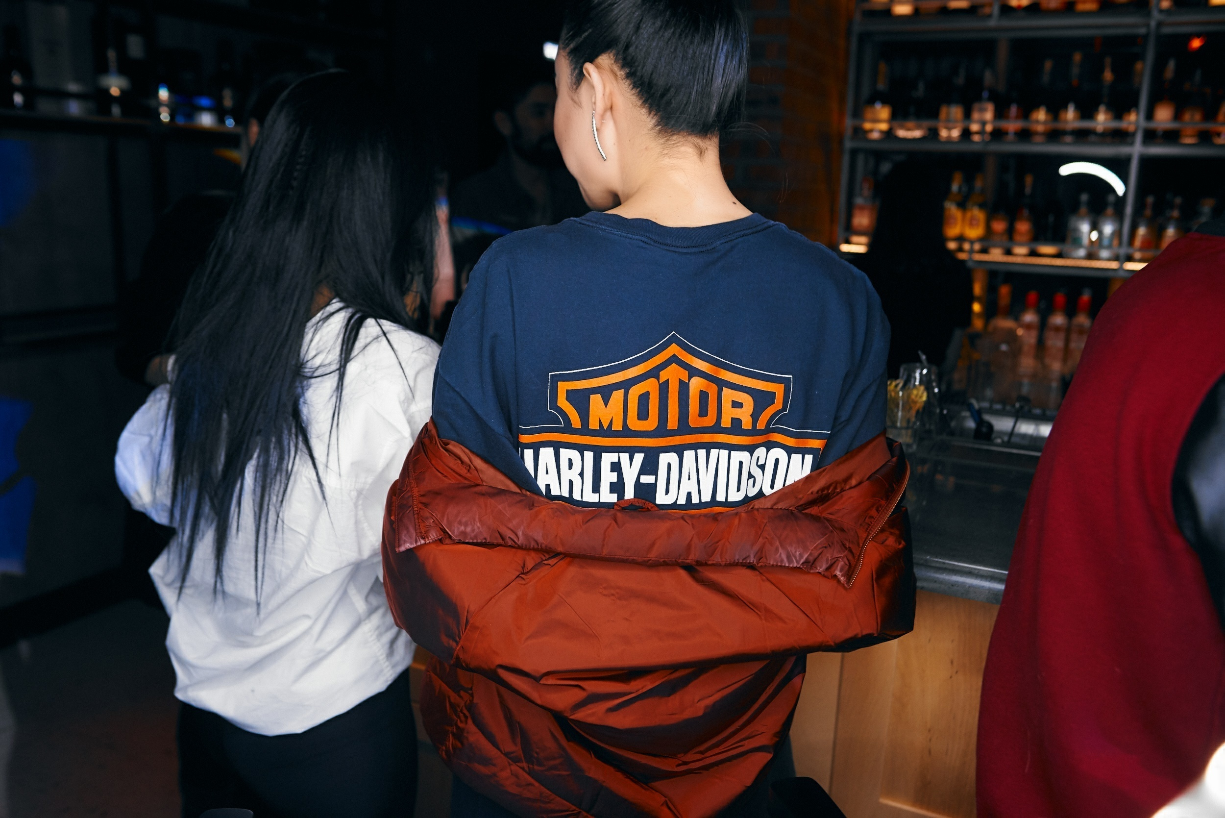 Фотограф открытия бара. Артём Савиных — профессиональный фотограф в Москве | Репортажи, свадьбы, портреты