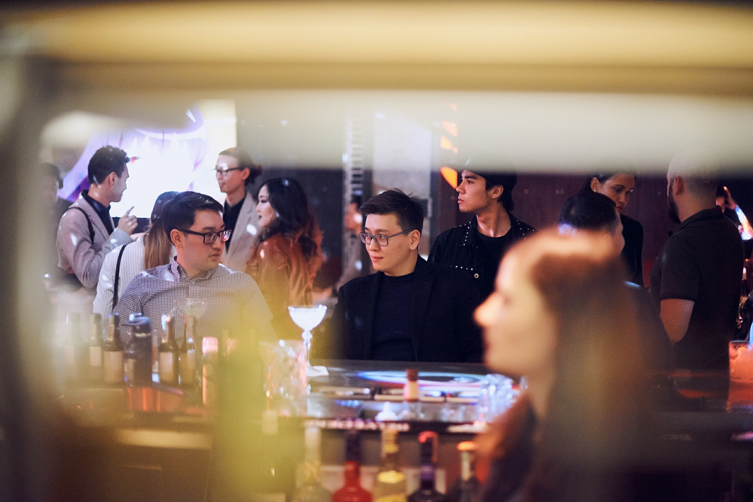 Фотограф открытия бара. Артём Савиных — профессиональный фотограф в Москве | Репортажи, свадьбы, портреты