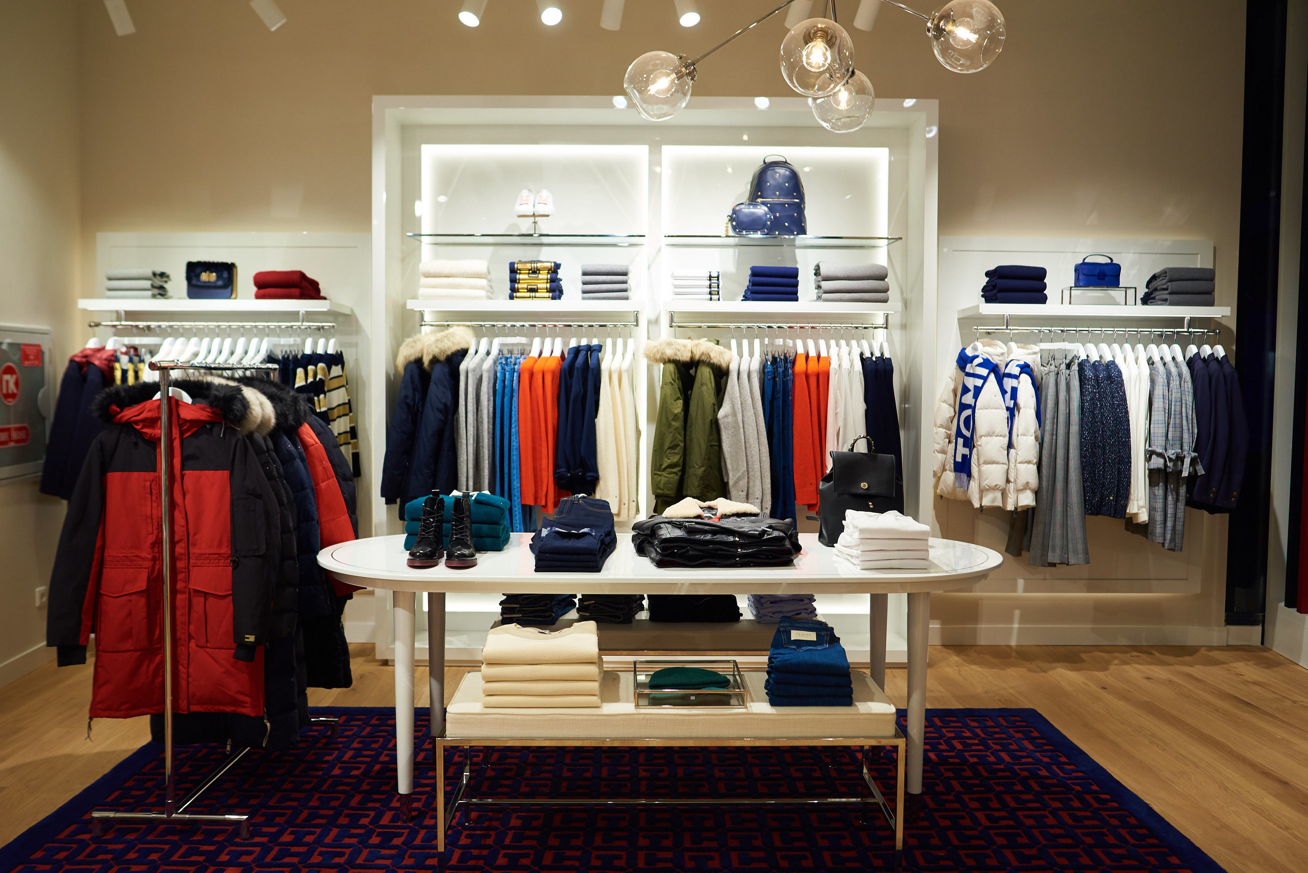 Фотосъёмка магазина одежды. Артём Савиных — профессиональный фотограф в Москве | Репортажи, свадьбы, портреты