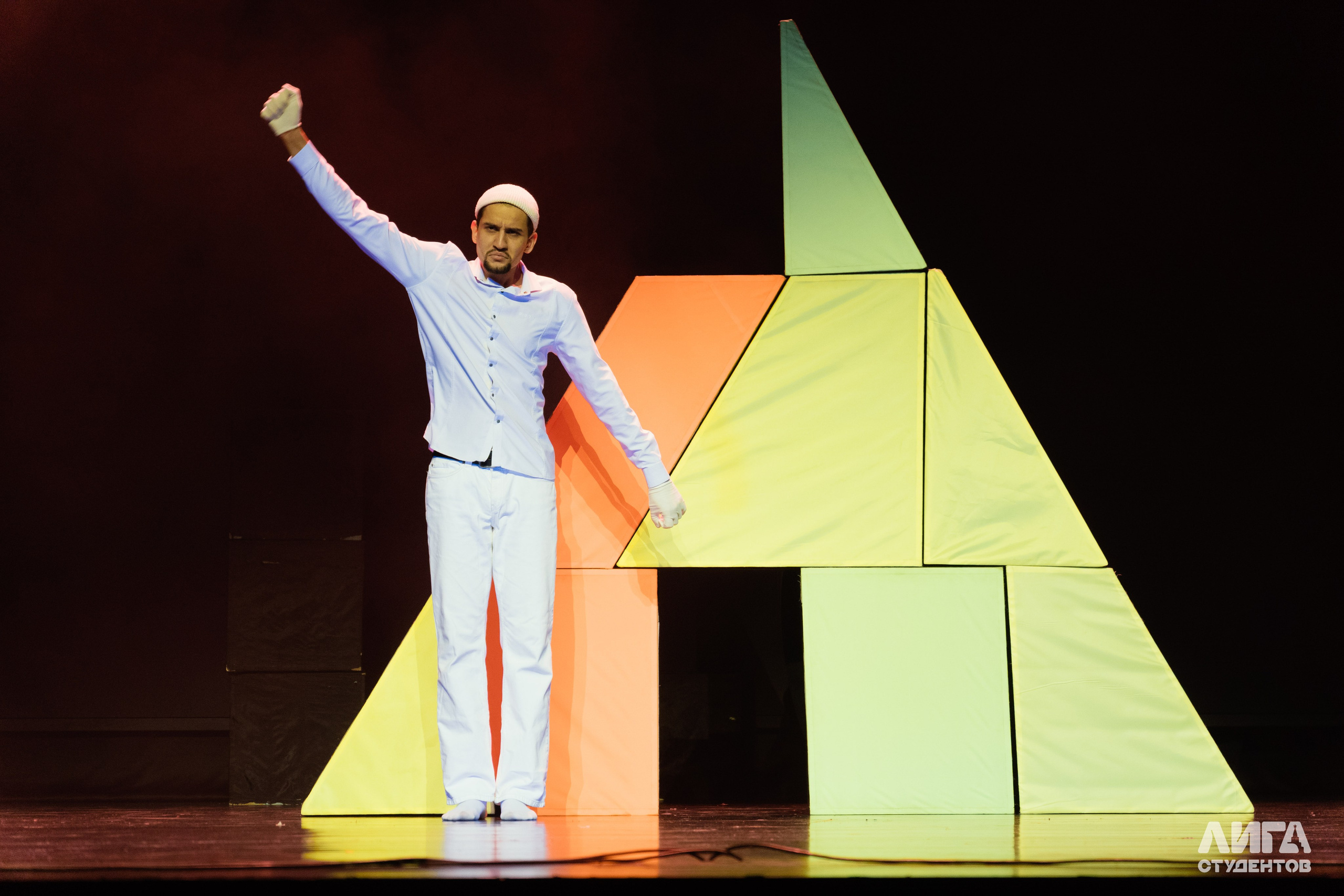 Российская Студенческая Весна 2025. Портретный фотограф в Казани Радомир Заздравных