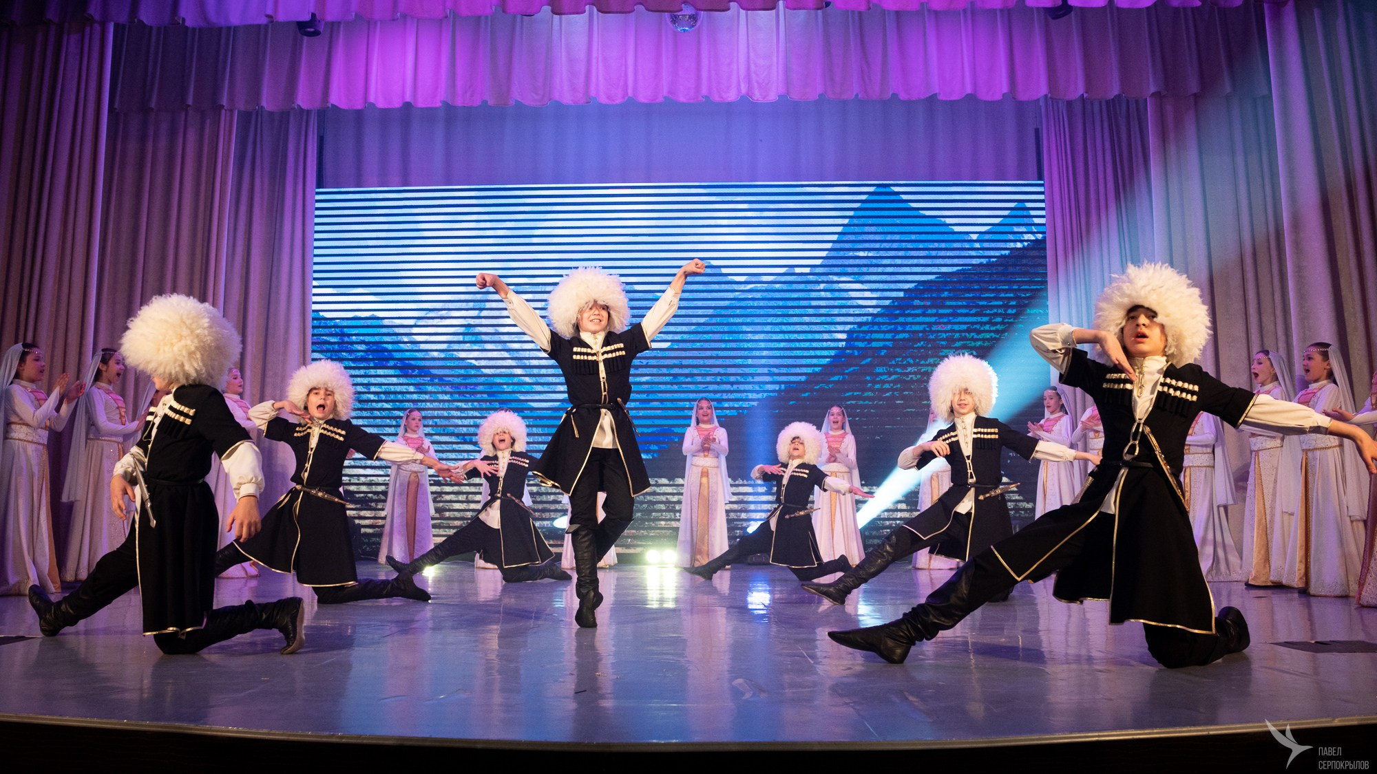 5 ЛЕТ РАДИ ИСКУССТВА. Репортажный фотограф в Казани Павел Серпокрылов