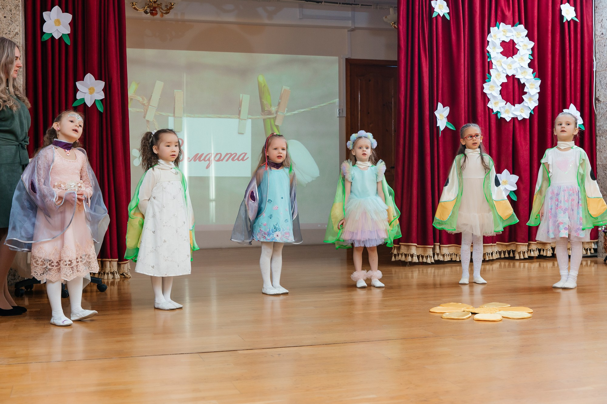 Детский сад № 93 — Утренник (10.03.2023). Свадебный и семейный фотограф Крамар Наталья