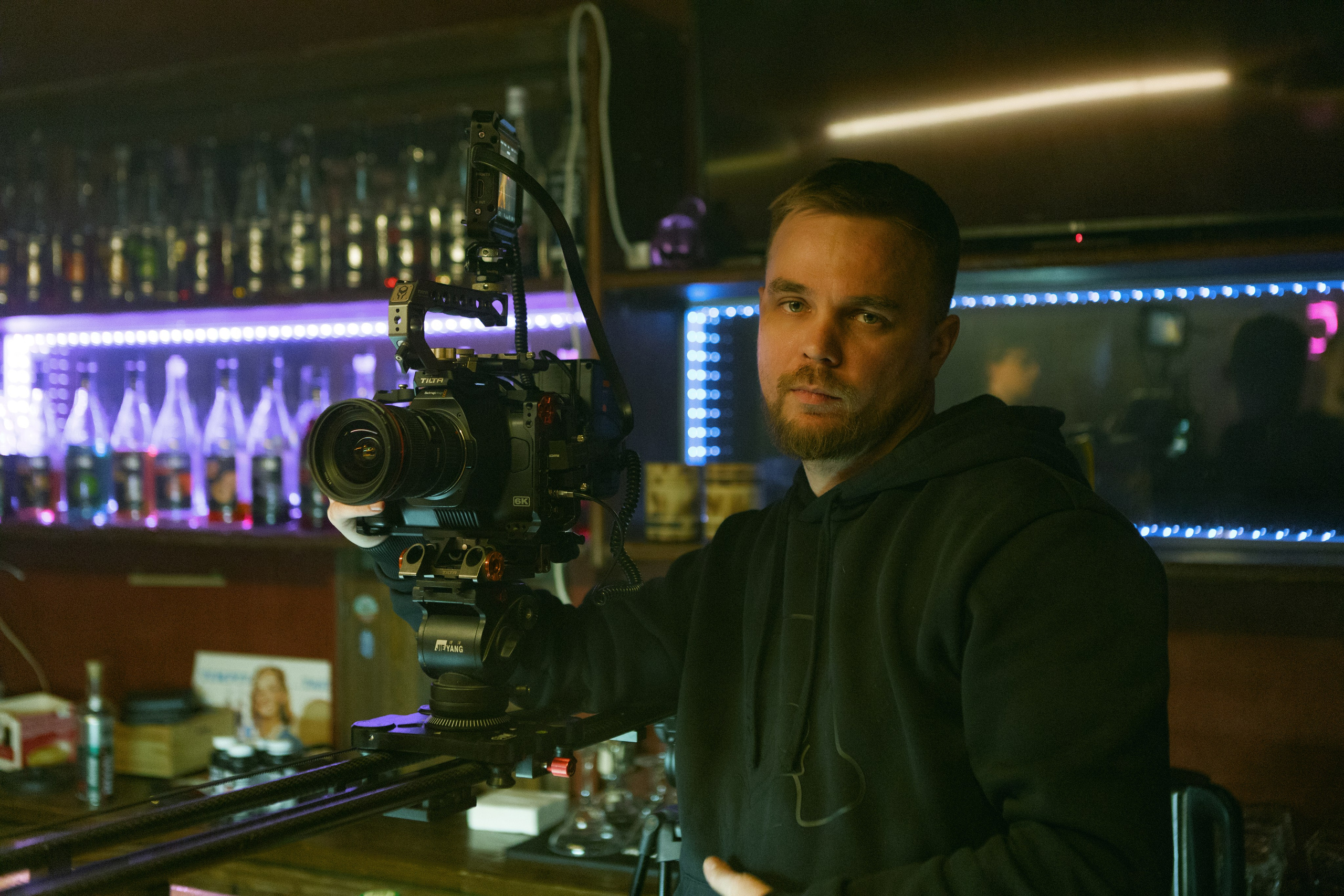 Бэкстейдж со съёмок фильма «Третья смена». Фотограф Александр Закадычный | Таганрог