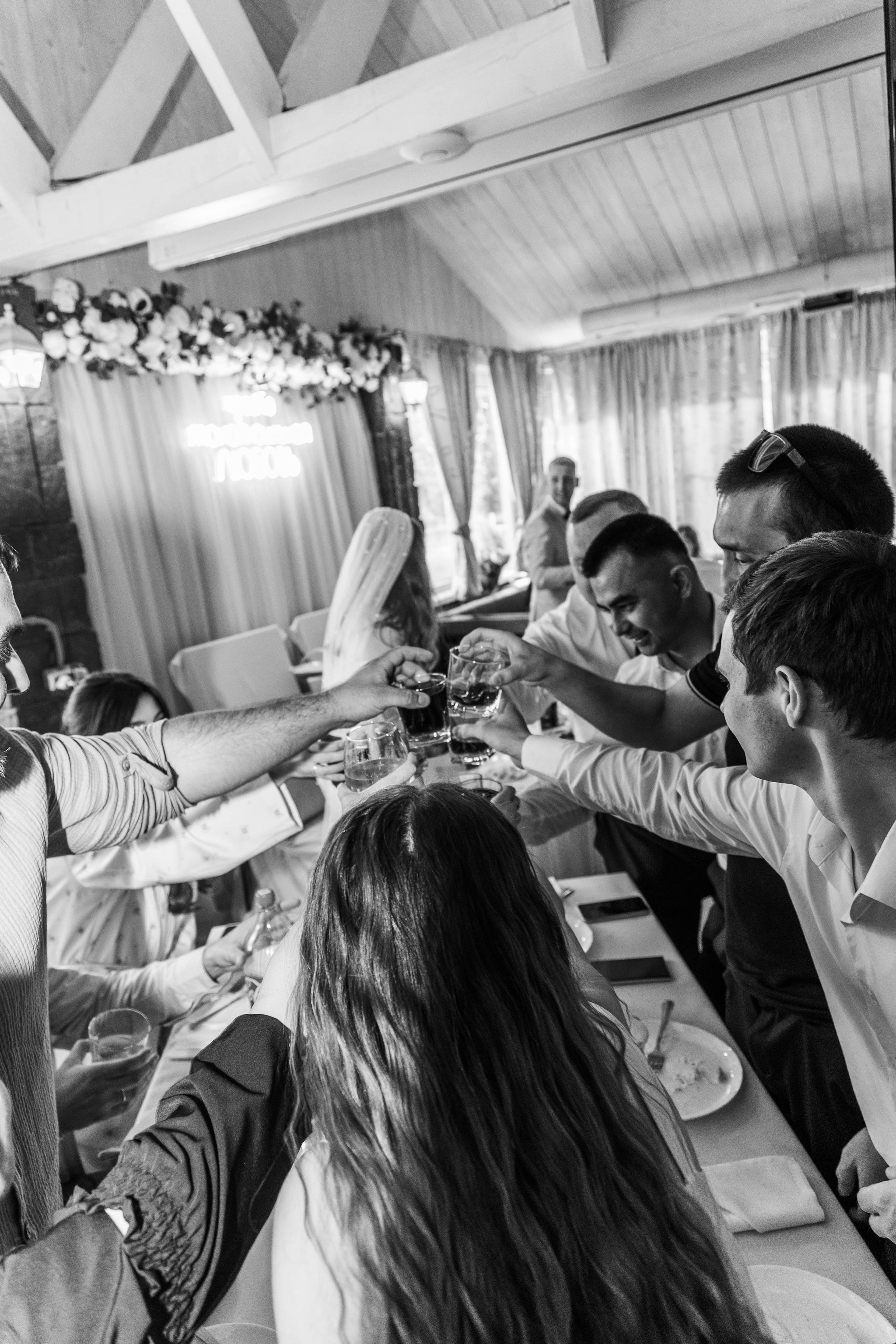 Свадебная фотосессия свадебный фотограф Татьяна Марсуверских свадебная фотопрогулка Москва Жуковский. Фотограф для маркетплейсов, фотоуслуги в Жуковском Татьяна Марсуверских