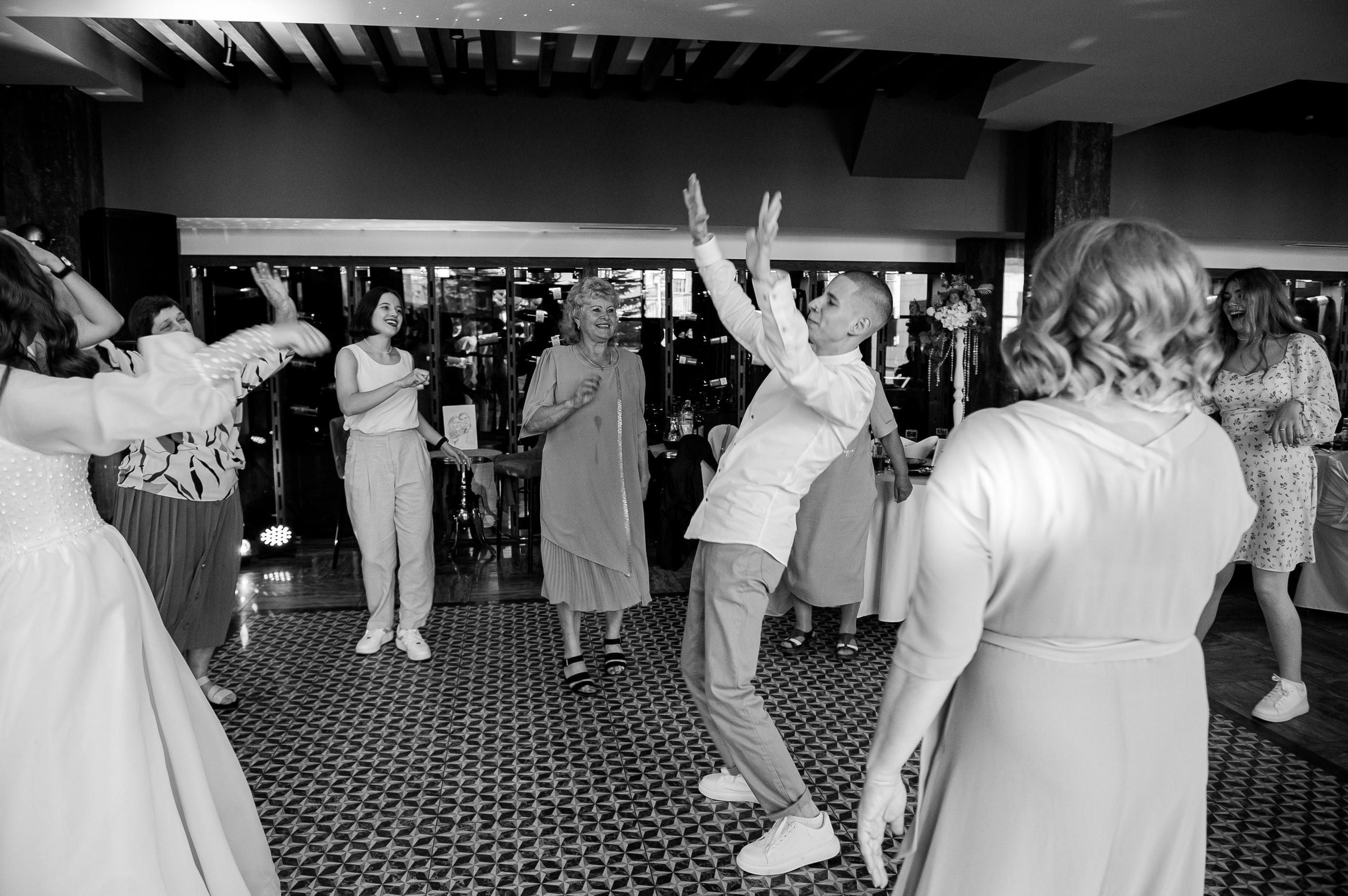 Владислав и Ирина. Иркутск. Фотограф Антонина Первая. Свадьбы, семейные и индивидуальные