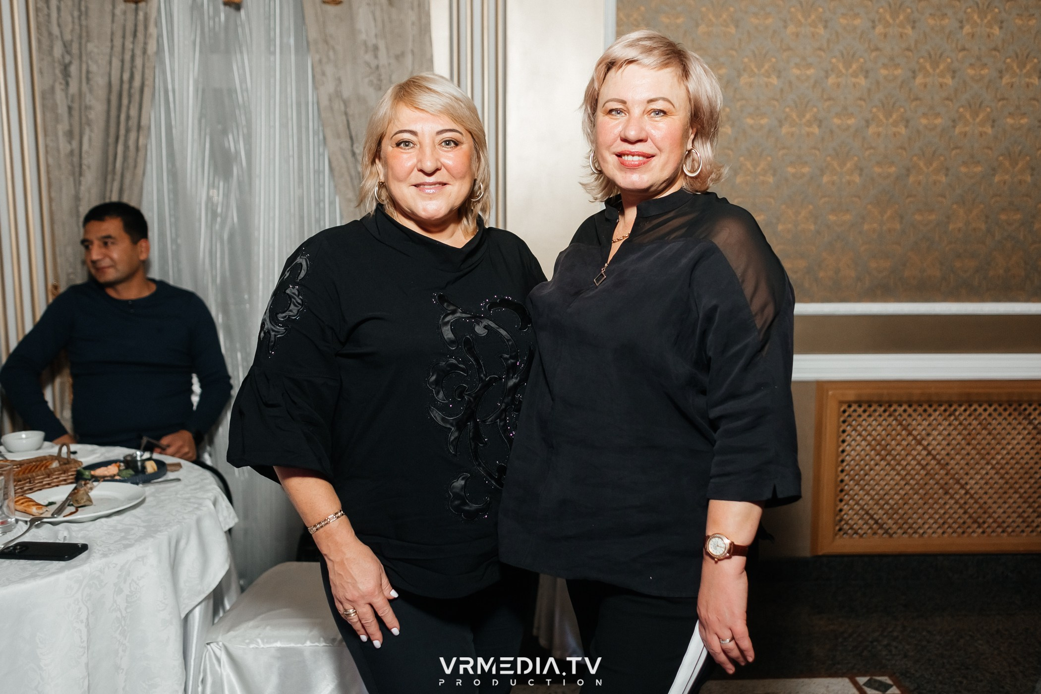 ПЯТНИЦА ДЛЯ ДРУЗЕЙ в ресторане «Империя»