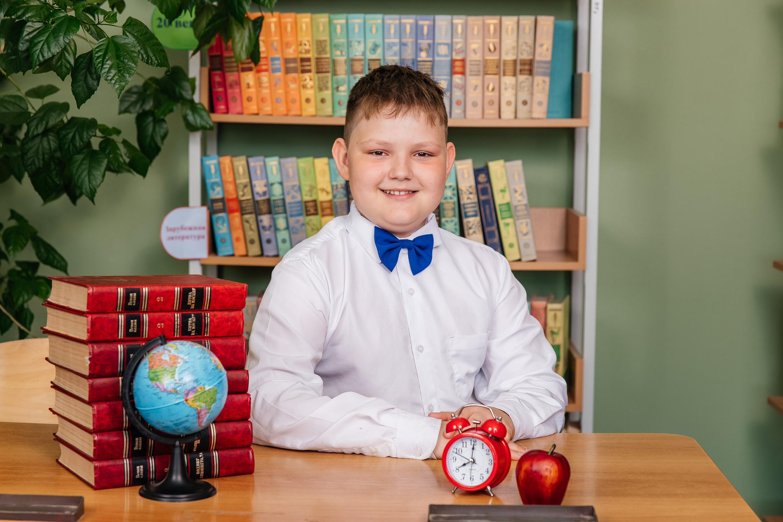 Фотосессия в начальной школе Крымск. Фотограф Любава Колесник. Выпускные альбомы в Крымском районе