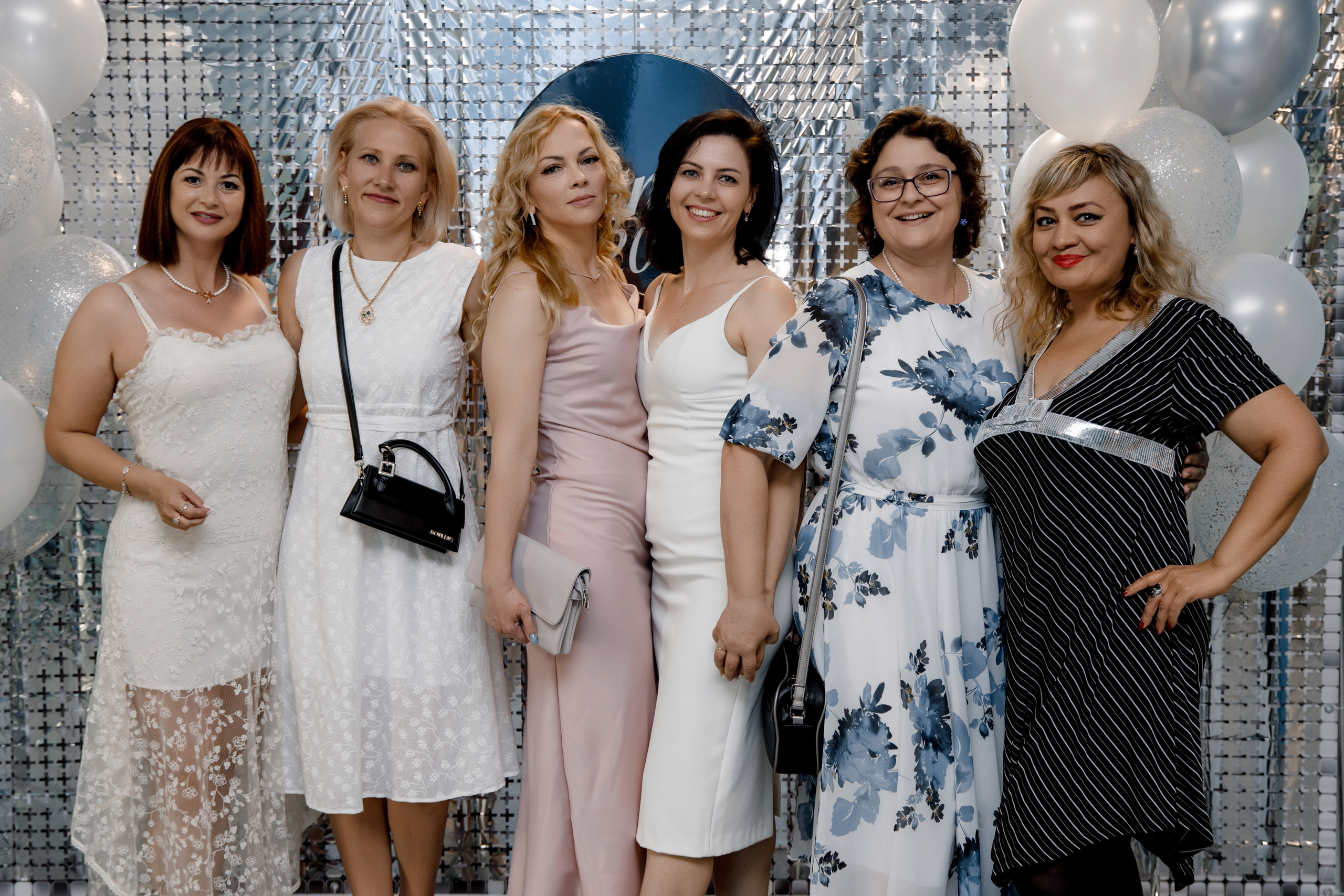 Выпускной школа 107 г Краснодар. Выпускные альбомы в Краснодарском крае