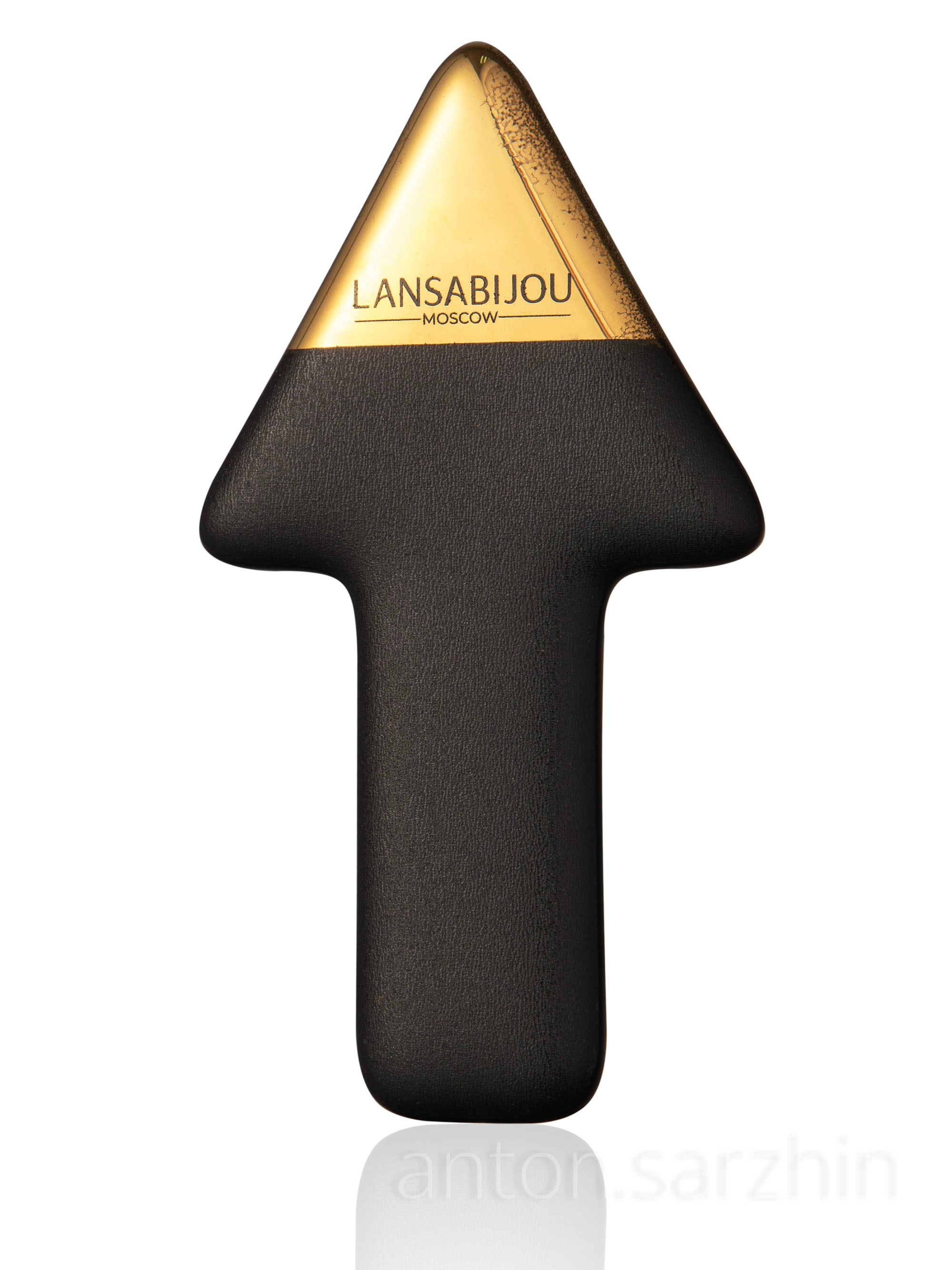 Предметные фотографии ювелирных изделий, украшений и бижутерии. Предметная фотосъемка в Москве предметный фотограф Саржин Антон