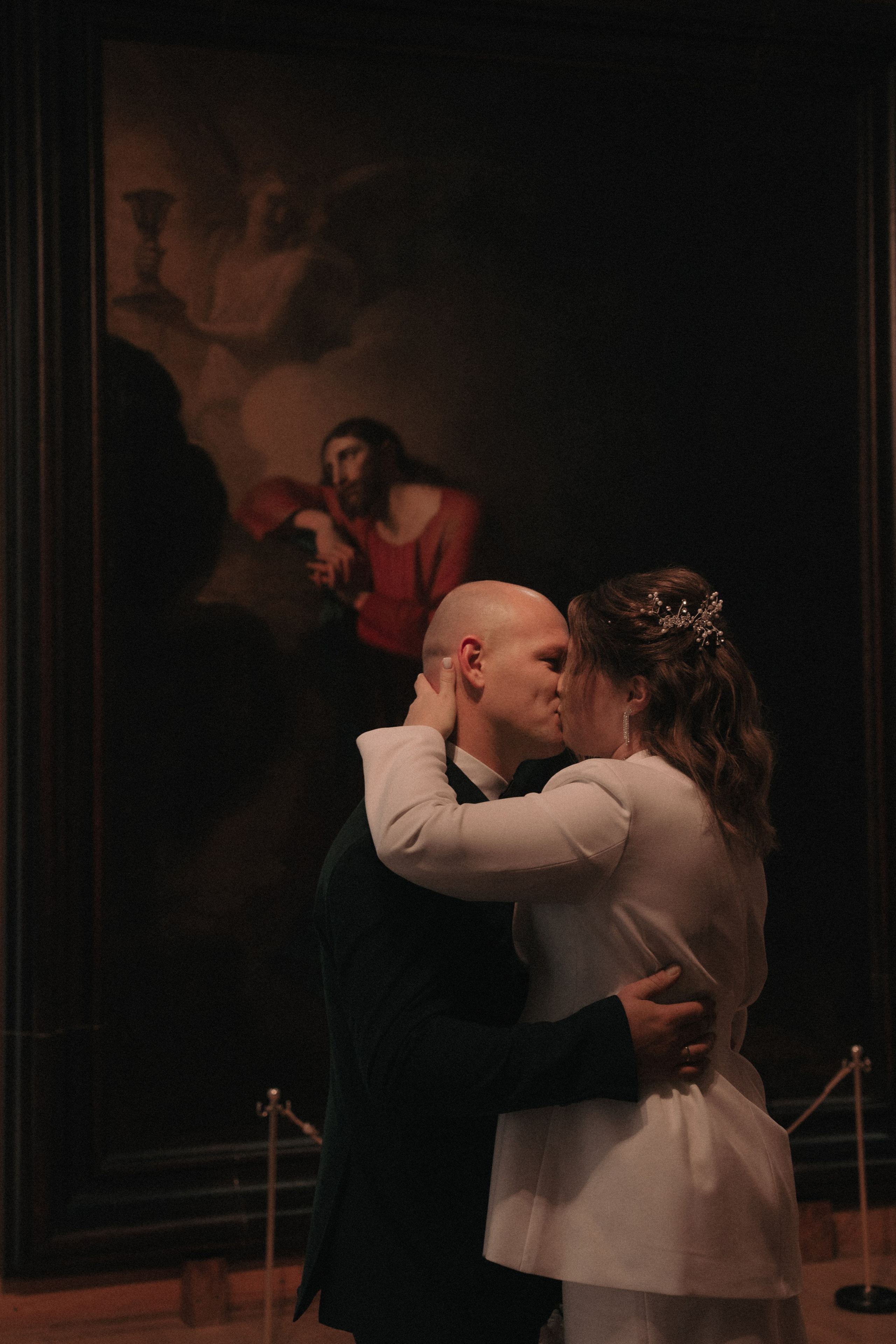 Свадебная фотосессия в музее. Ваш семейный фотограф в Минске — Вика Трегубова