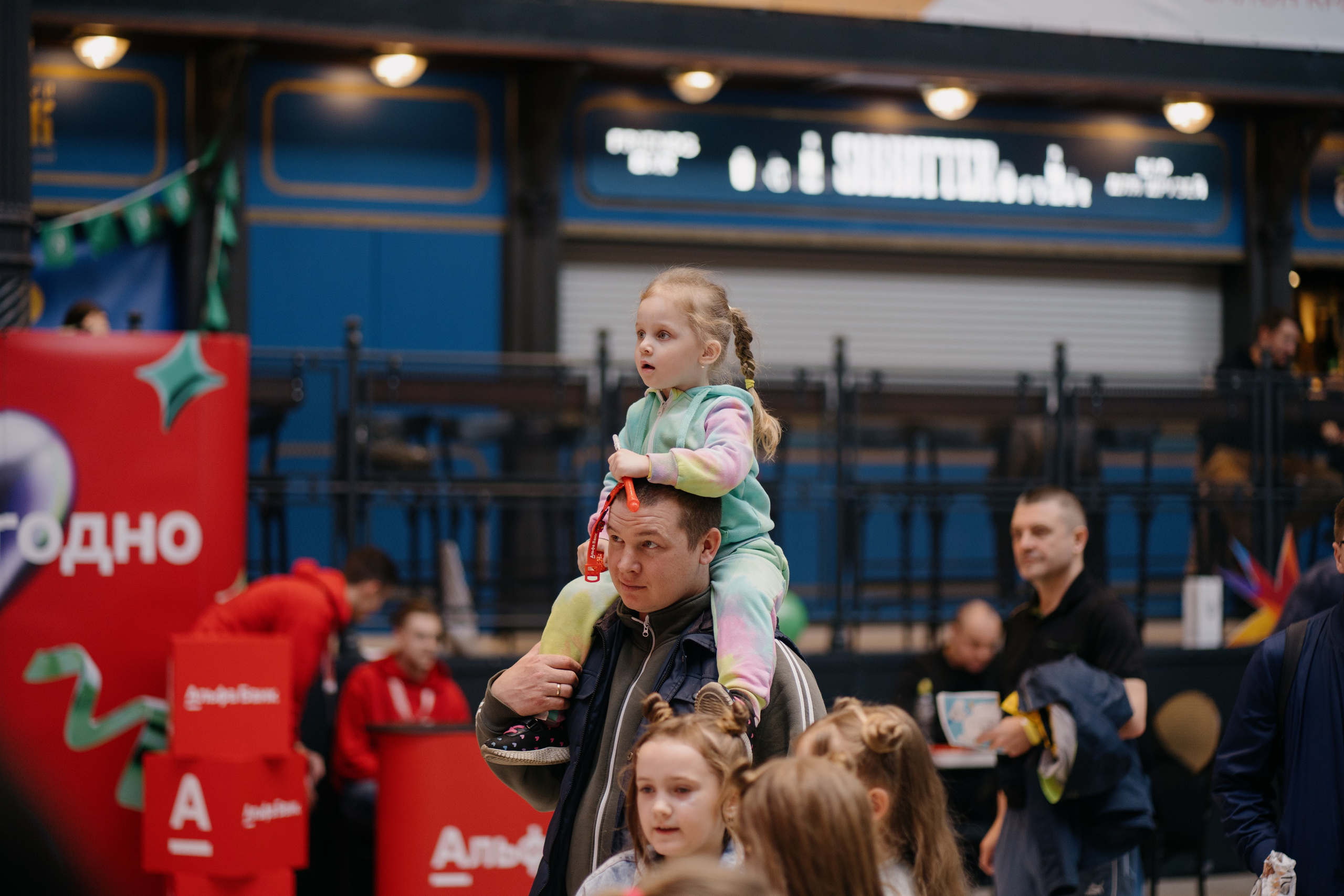 Три кота на «Каникулы с Комсомолкой» 04.05.24. Свадебный и семейный фотограф в Санкт-Петербурге Дмитрий Панин