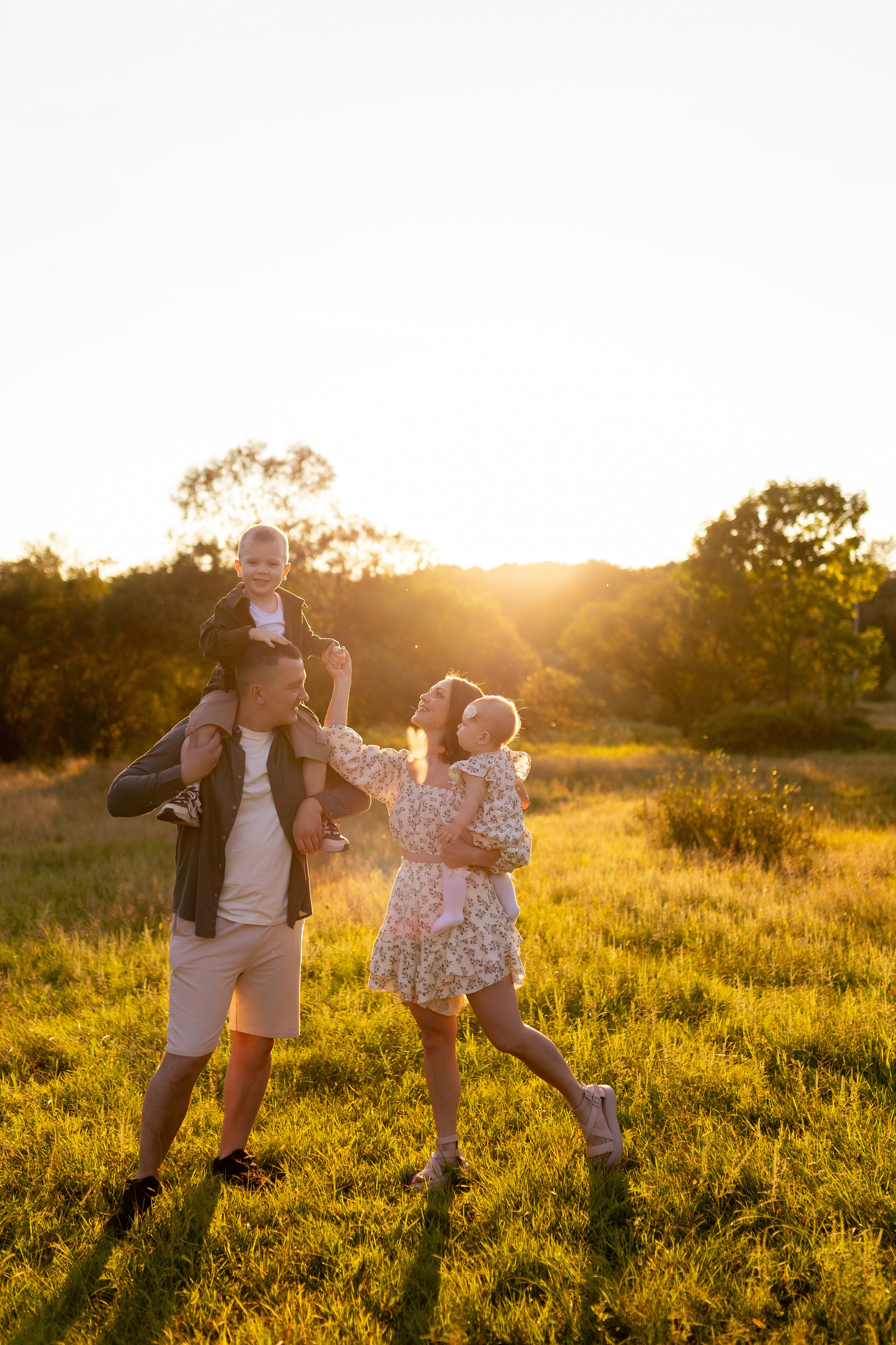 Семейная фотосессия на закате. ФОТОГРАФ ХАБАРОВСК АНАСТАСИЯ РАЧЕНКОВА