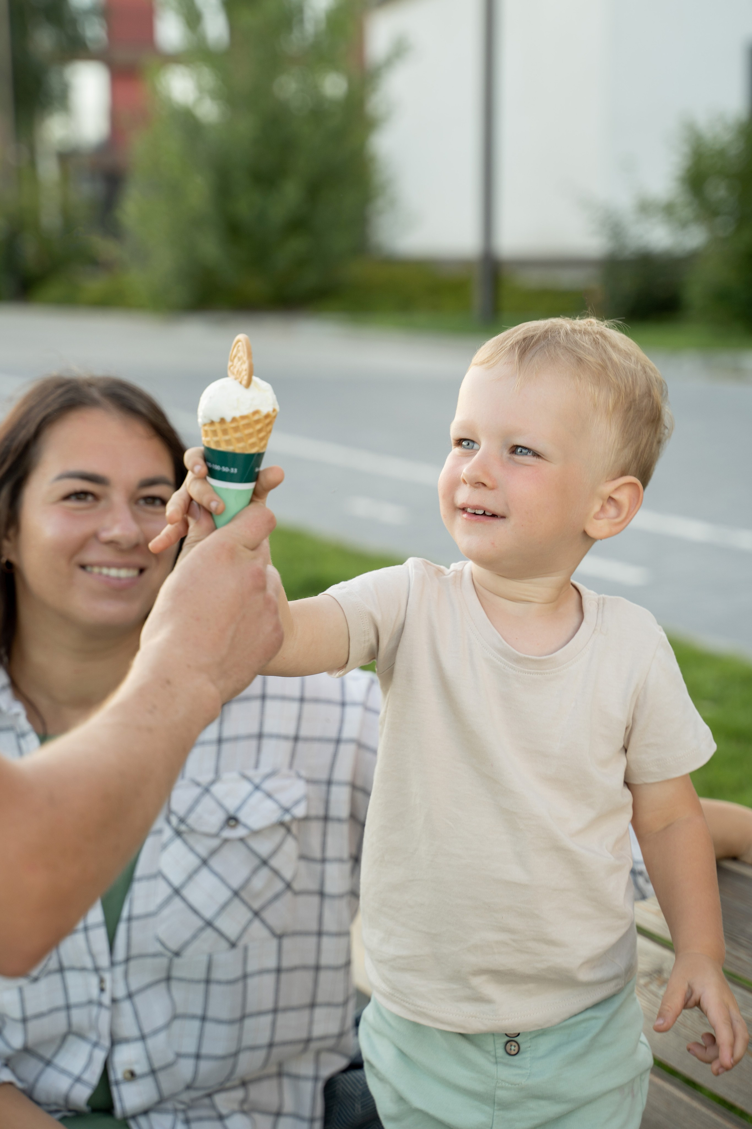 Семейная прогулка. Главная