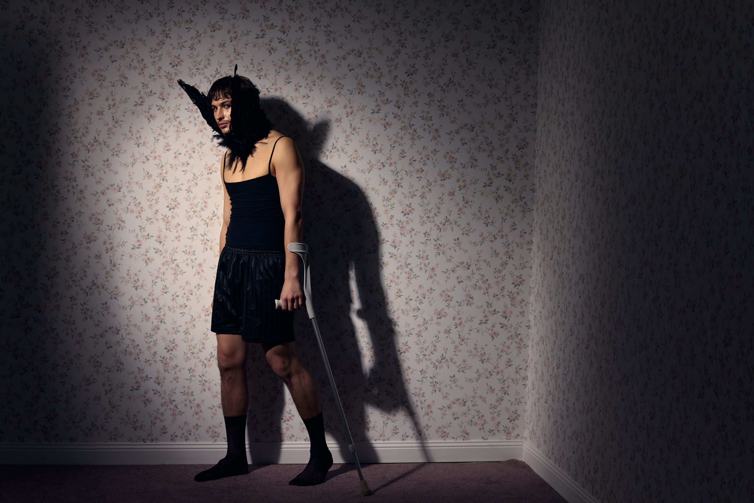 Bird in a cage. PLANTA ROSA — REPORTAGE