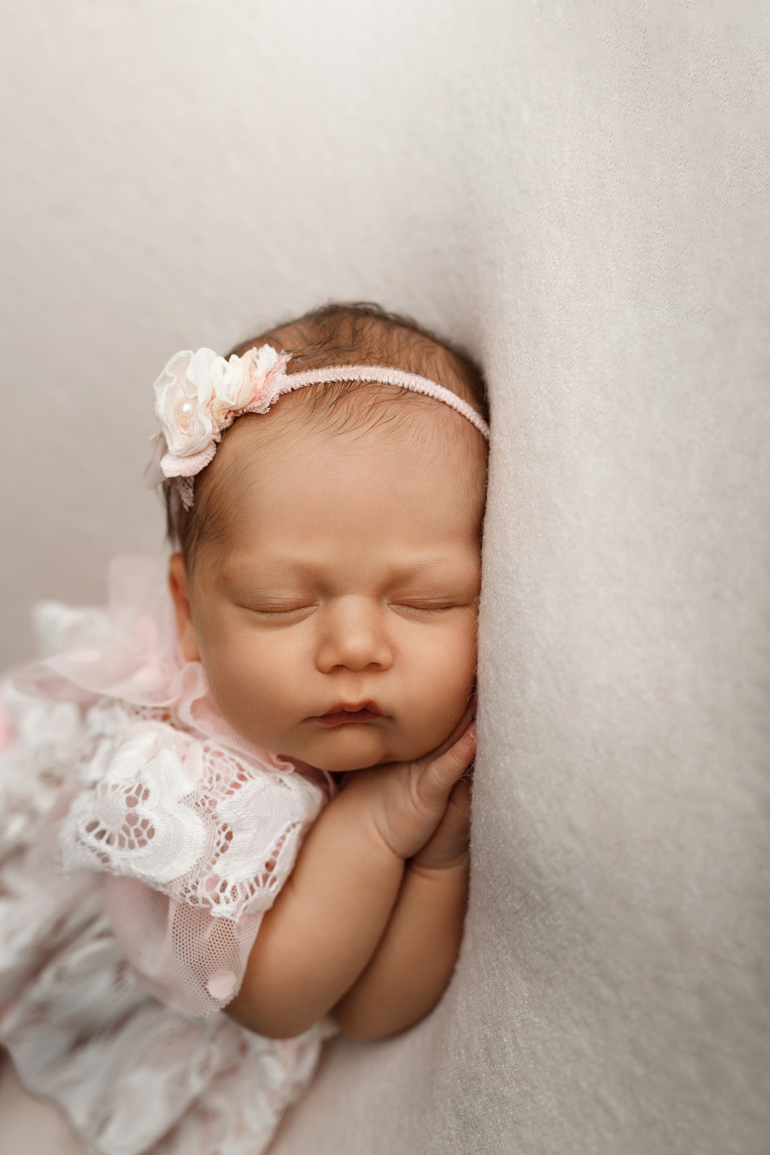 Фотосессия малыша Екатеринбург. Фотосессия новорождённого Екатеринбург. Фотограф newborn Екатеринбург. Фотограф новорожденных Екатеринбург. Фотограф Екатеринбург. Фотосессия Екатеринбург. Фотосессия под ключ Екатеринбург 