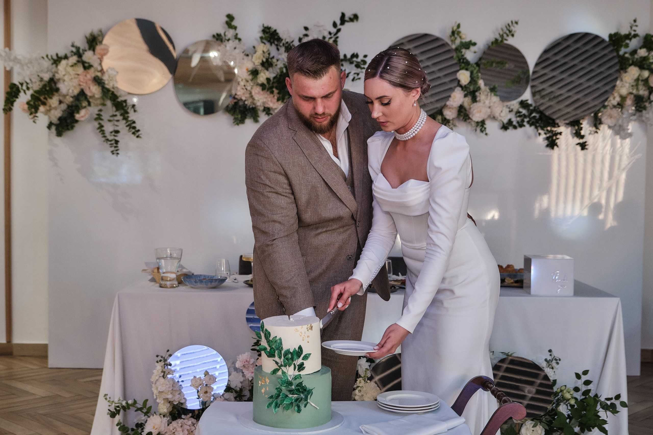 Дмитрий и Ольга. Свадебный организатор координатор Екатеринбург Серов Дарья Окишева