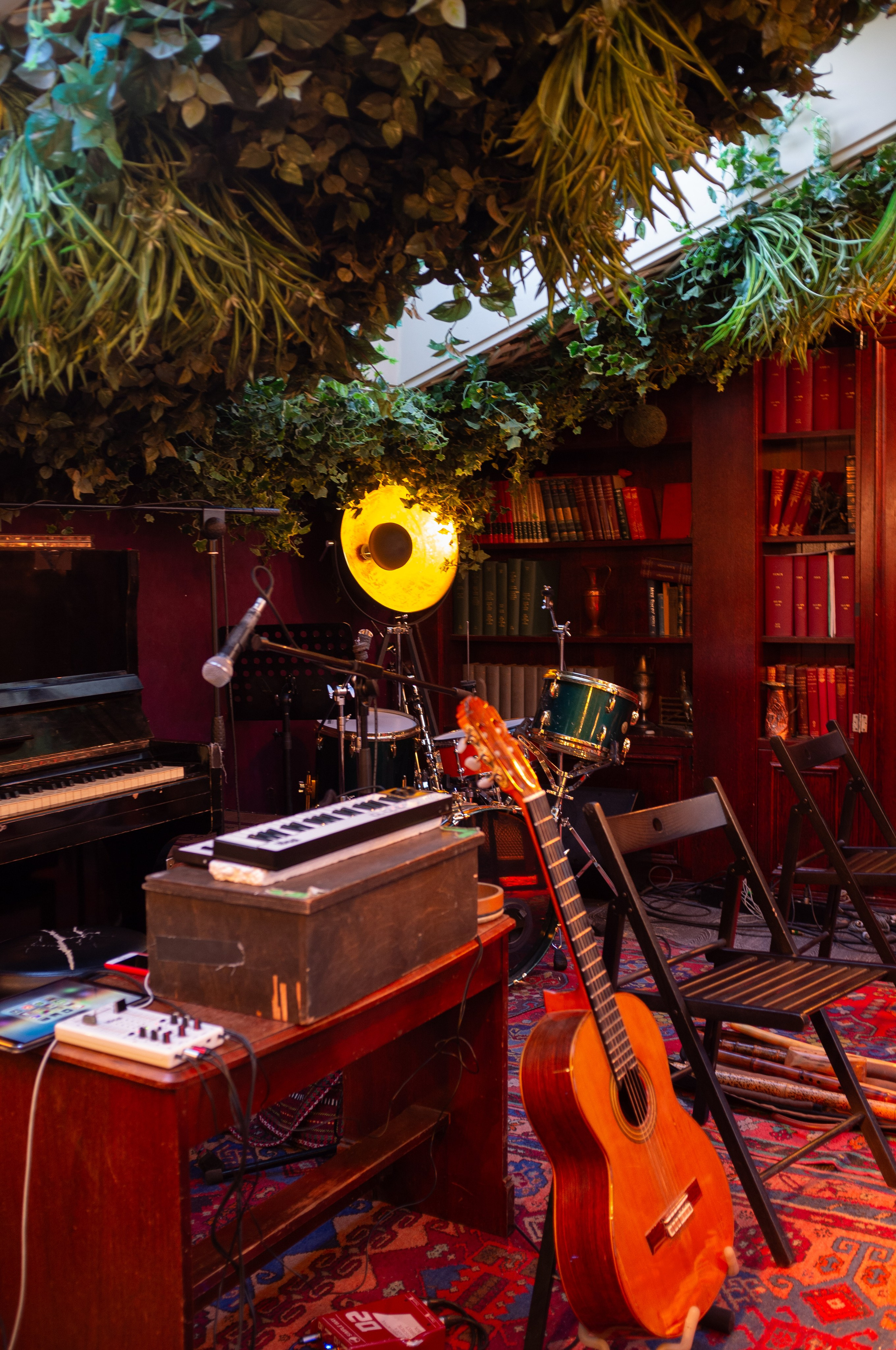 Китайский джаз и этника. Бронислав Виногродский в Kozlov club. Искусство фотографии. Мария Осокина