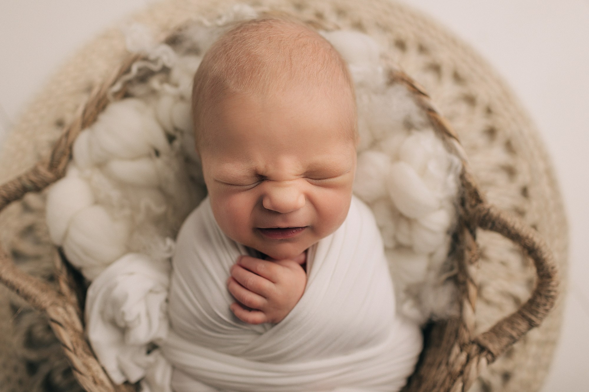 Эмир 9 дней. Семейный фотограф новорождённых в Серпухове Юлия Новикова +79637785957