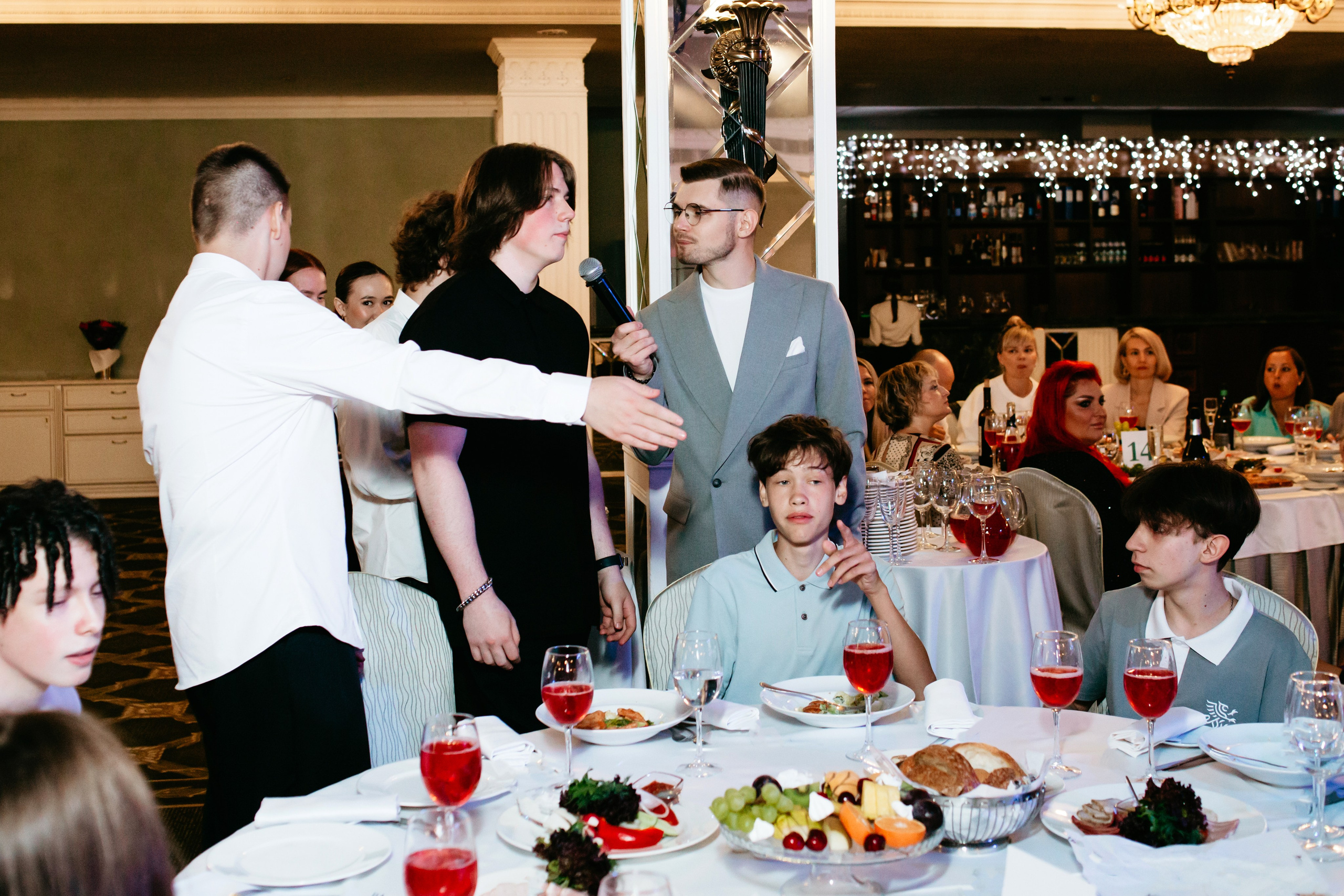 Выпускной 2025 (9класс) 124 школа. Фотограф в Челябинске Ополихина Анна