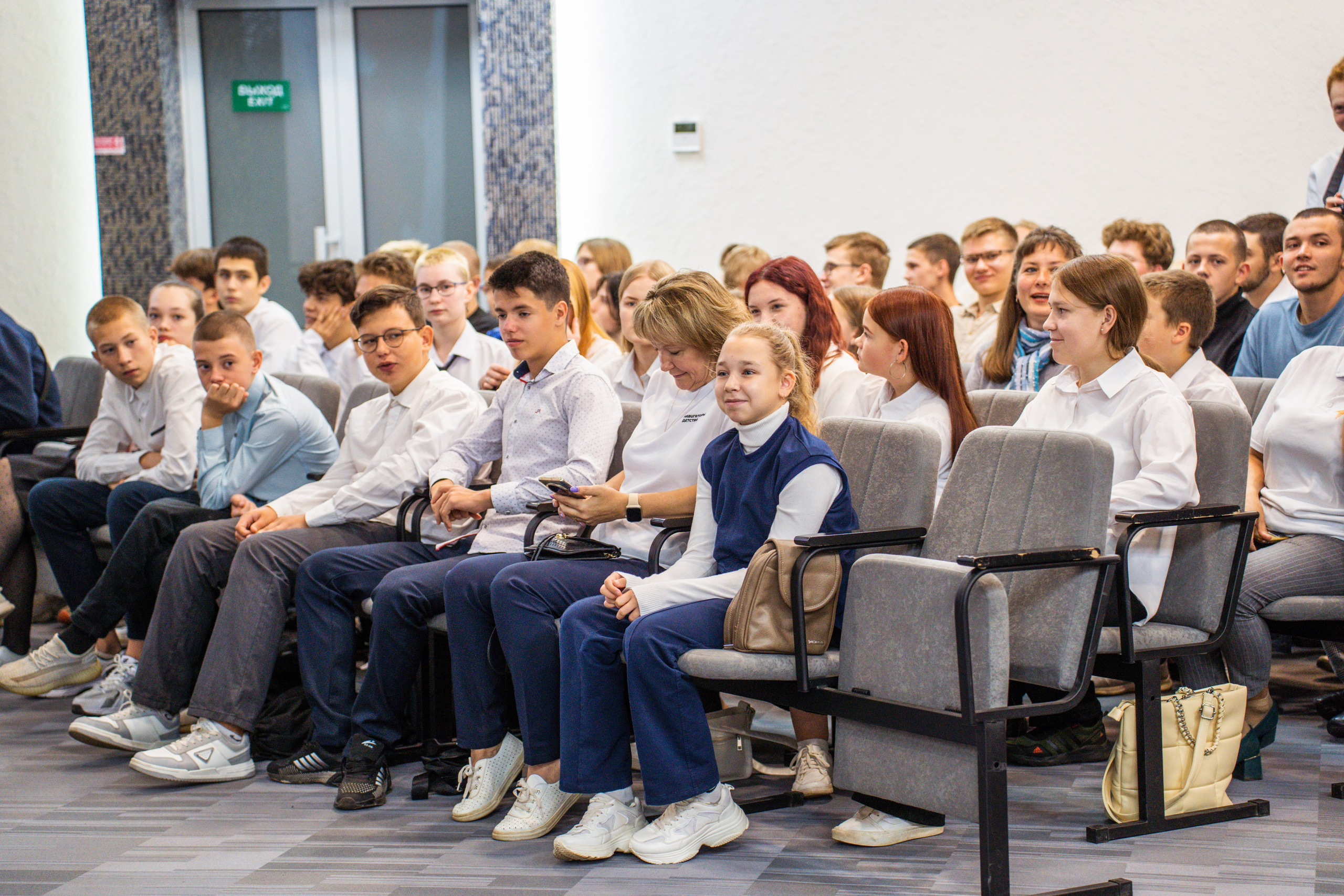 Встреча с авиационной группой «Стрижи». Фотограф София Александрова