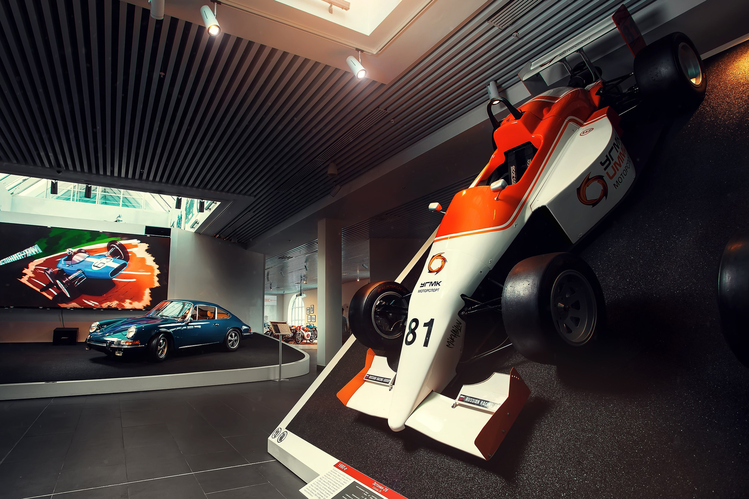 Авто. Tony Mikhailov