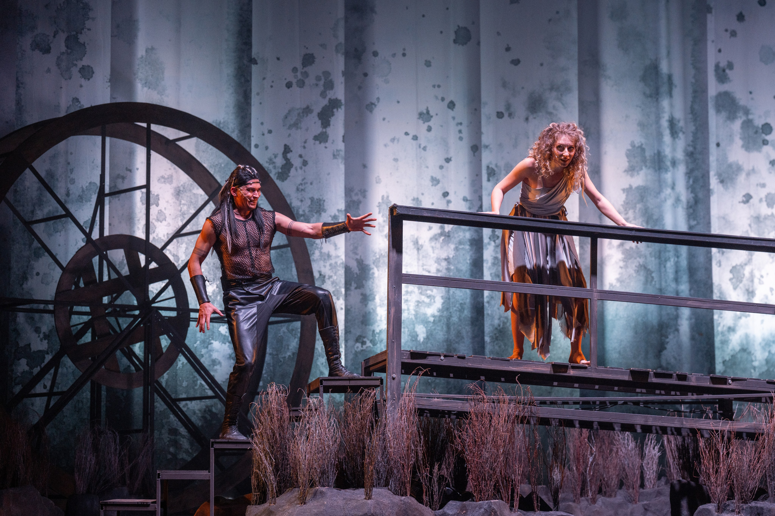 Алтайский молодёжный театр: Яга. Сайт фотографа Сергея Абрамова