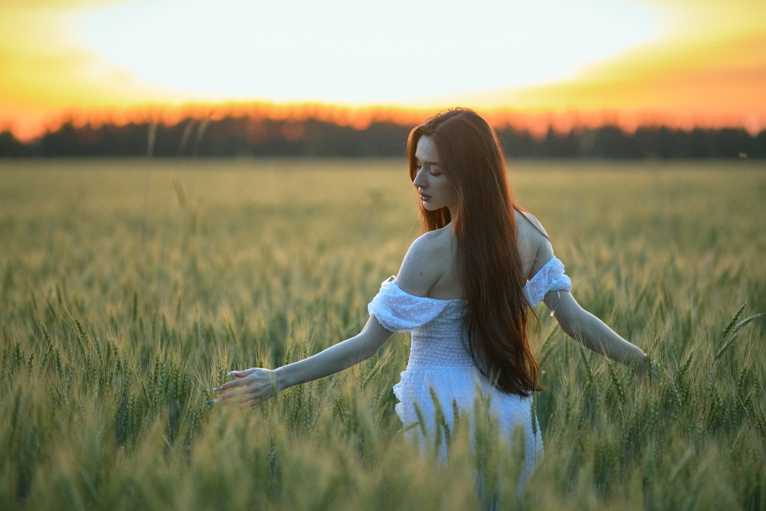 Фотосессия в пшеничном поле и с сеном. Чувашия, Чебоксары. Владимир Суздалов (ProMaXe) — Портретный фотограф, тематические фотосессии в Чебоксарах