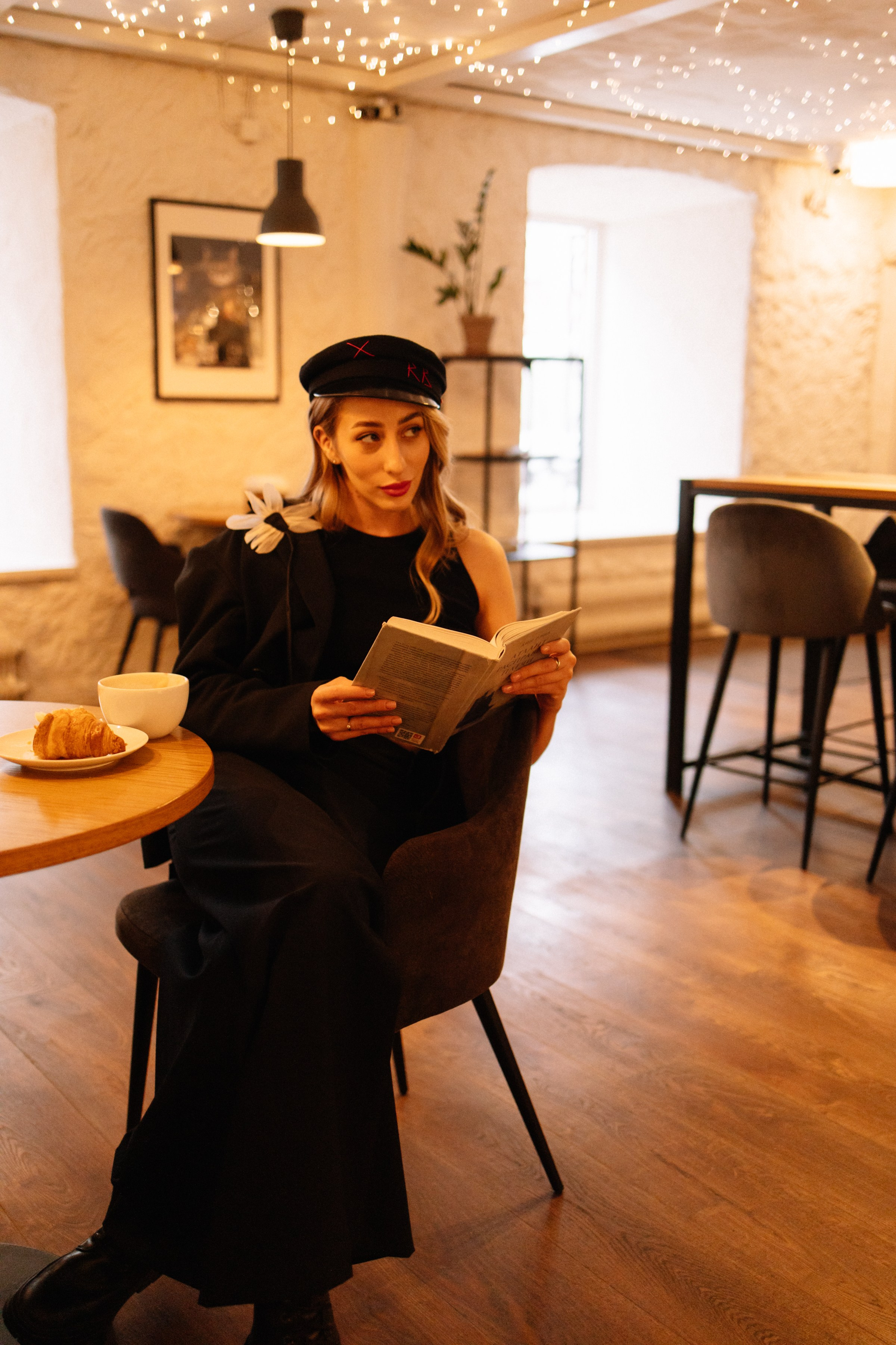 Роксана в «Cup coffee». Фотограф в Выборге и Санкт-Петербурге Маша Гуляева