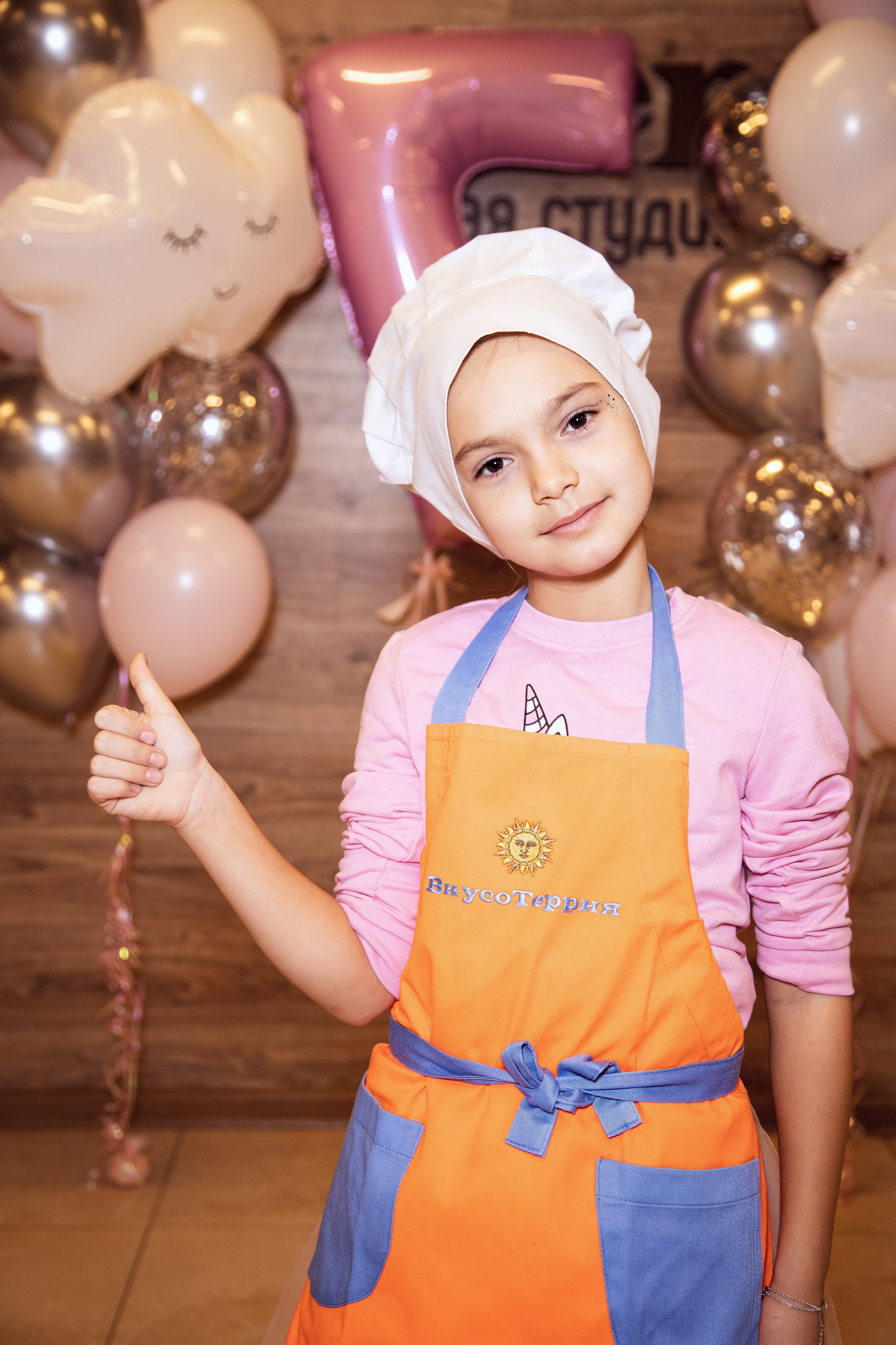 Кира. День рожденья. Фотограф Савченко Люба. Москва