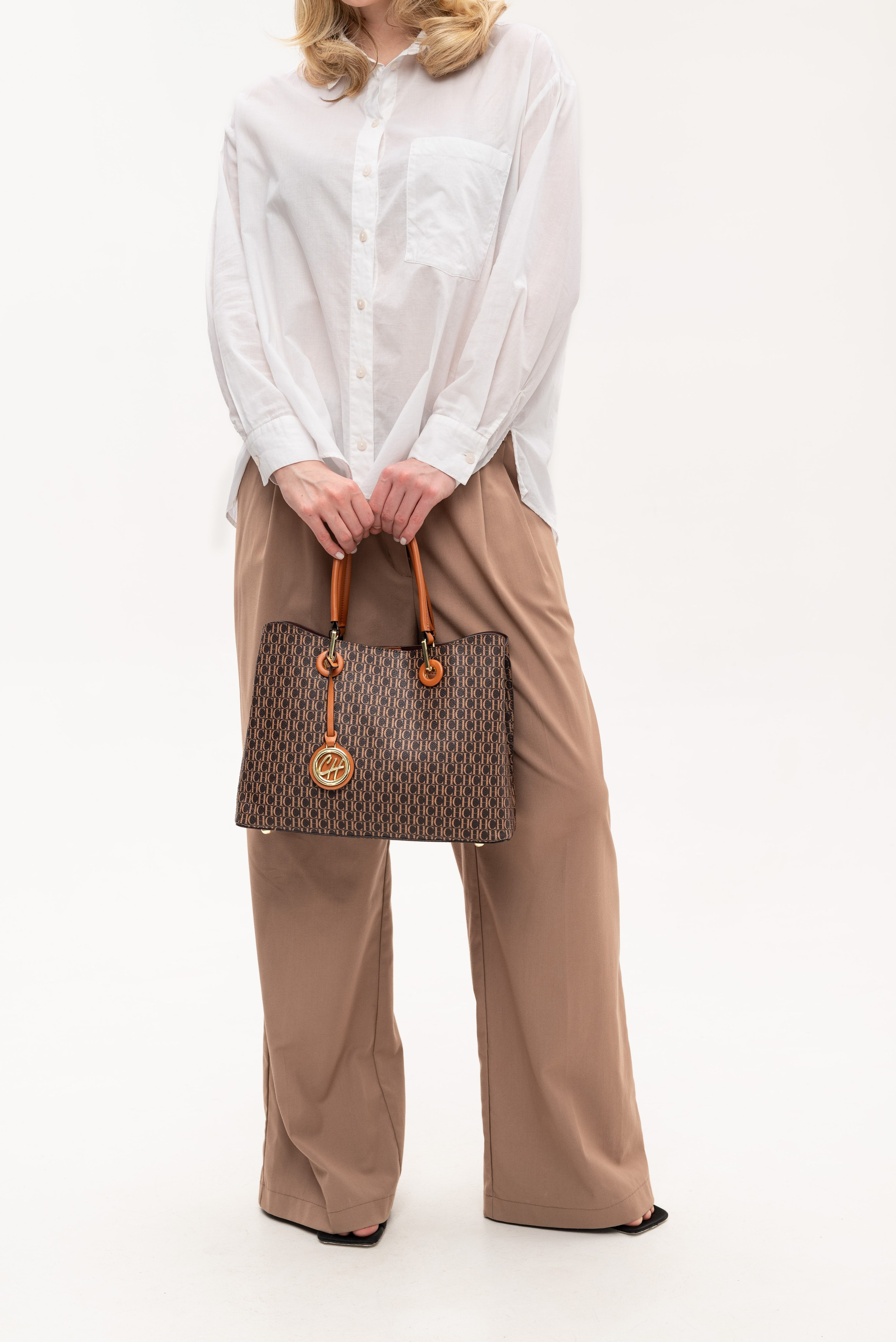 Сумки. Предметный фотограф, фото для маркетплейсов Пятигорск, КМВ