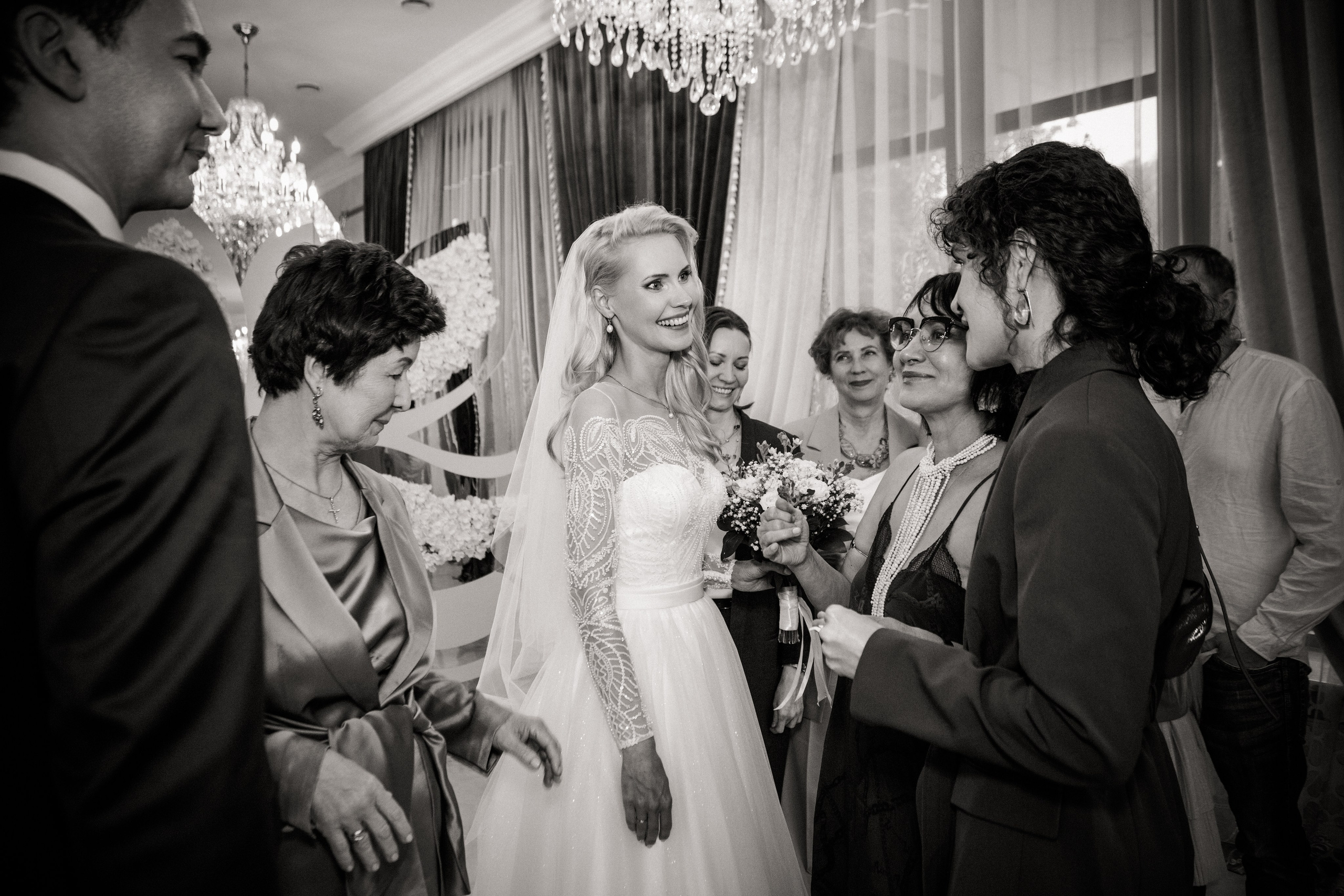 Свадебная фотосессия на ВДНХ. Свадебный и семейный фотограф в Москве и Подмосковье Лариса Козлова