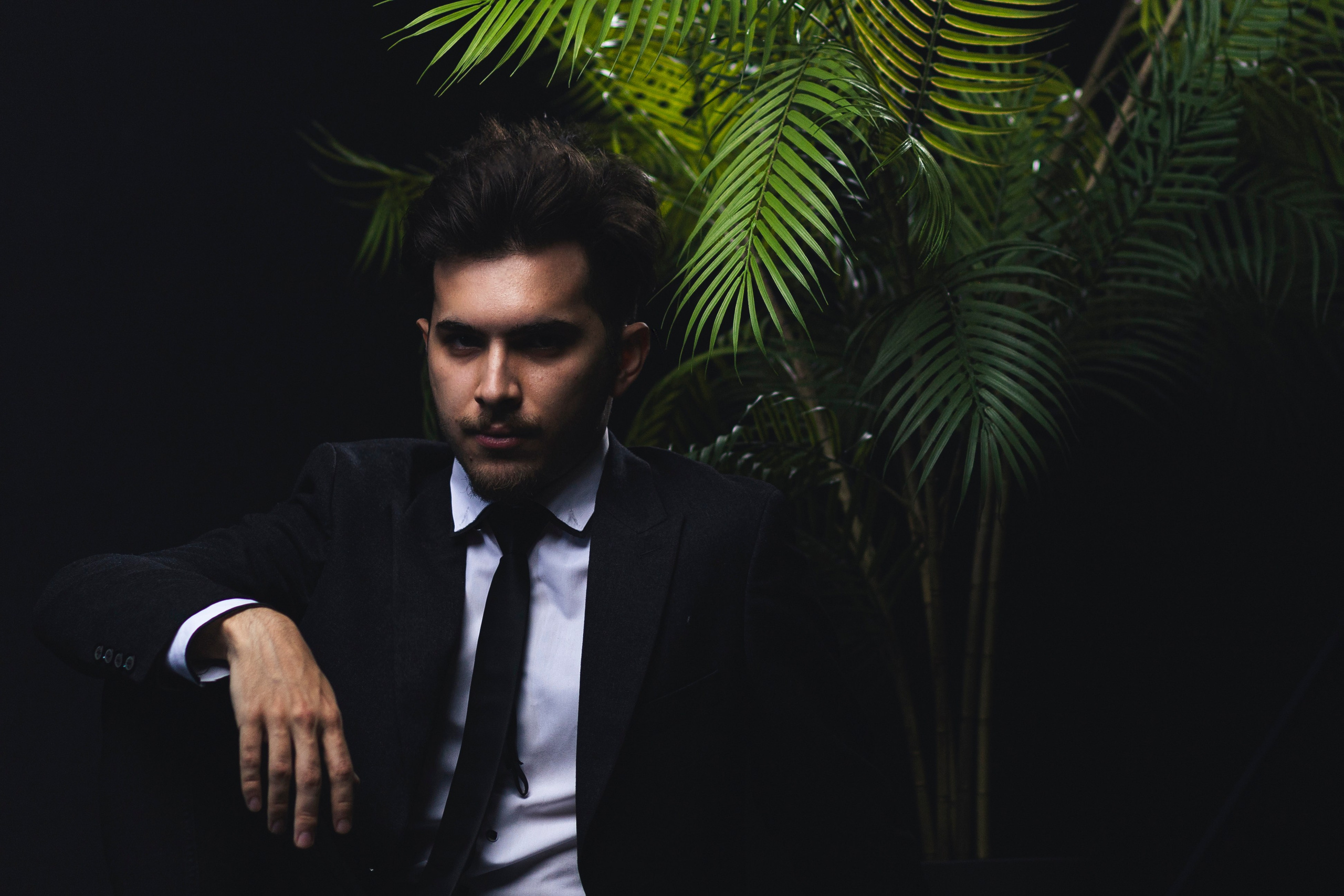 Мужской портрет в студии. Фотограф Каримов Виктор