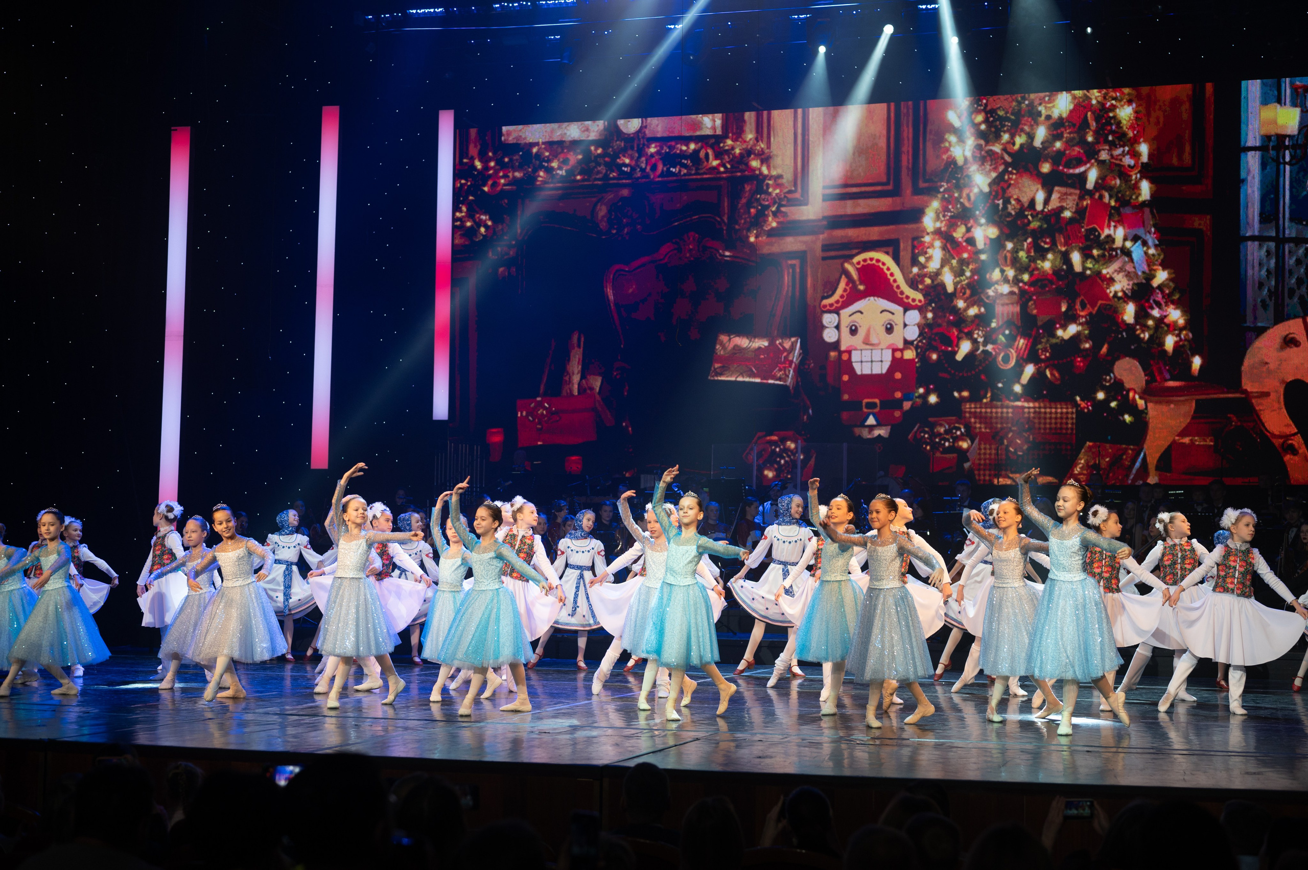 Отчетный концерт ДШИ «Гармония» «Зимняя гармония». Фотограф новорожденных, семейный детский в Тюмени Татьяна Морозова