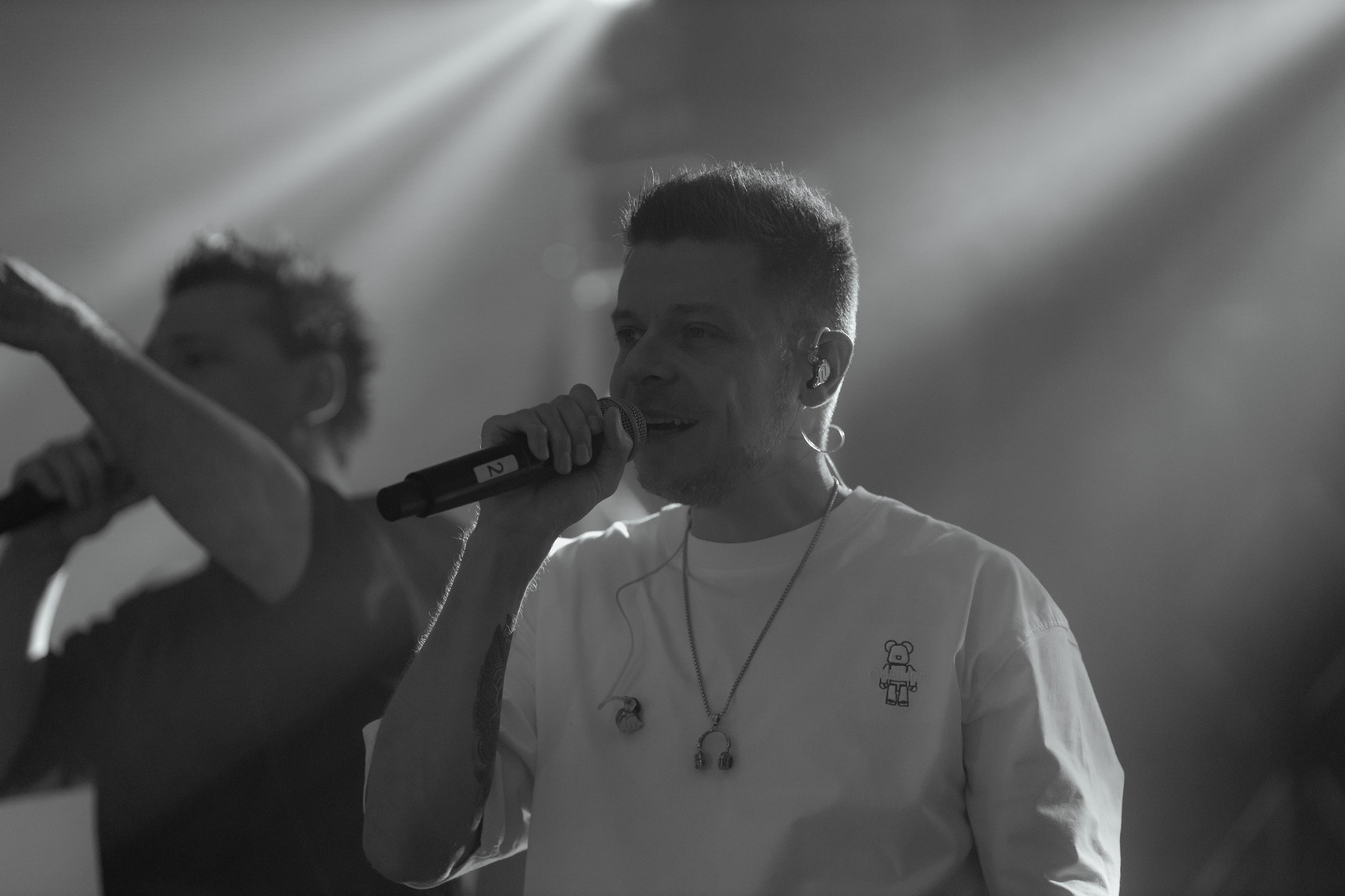 «С днем Рождения, Вика» группа «Корни»