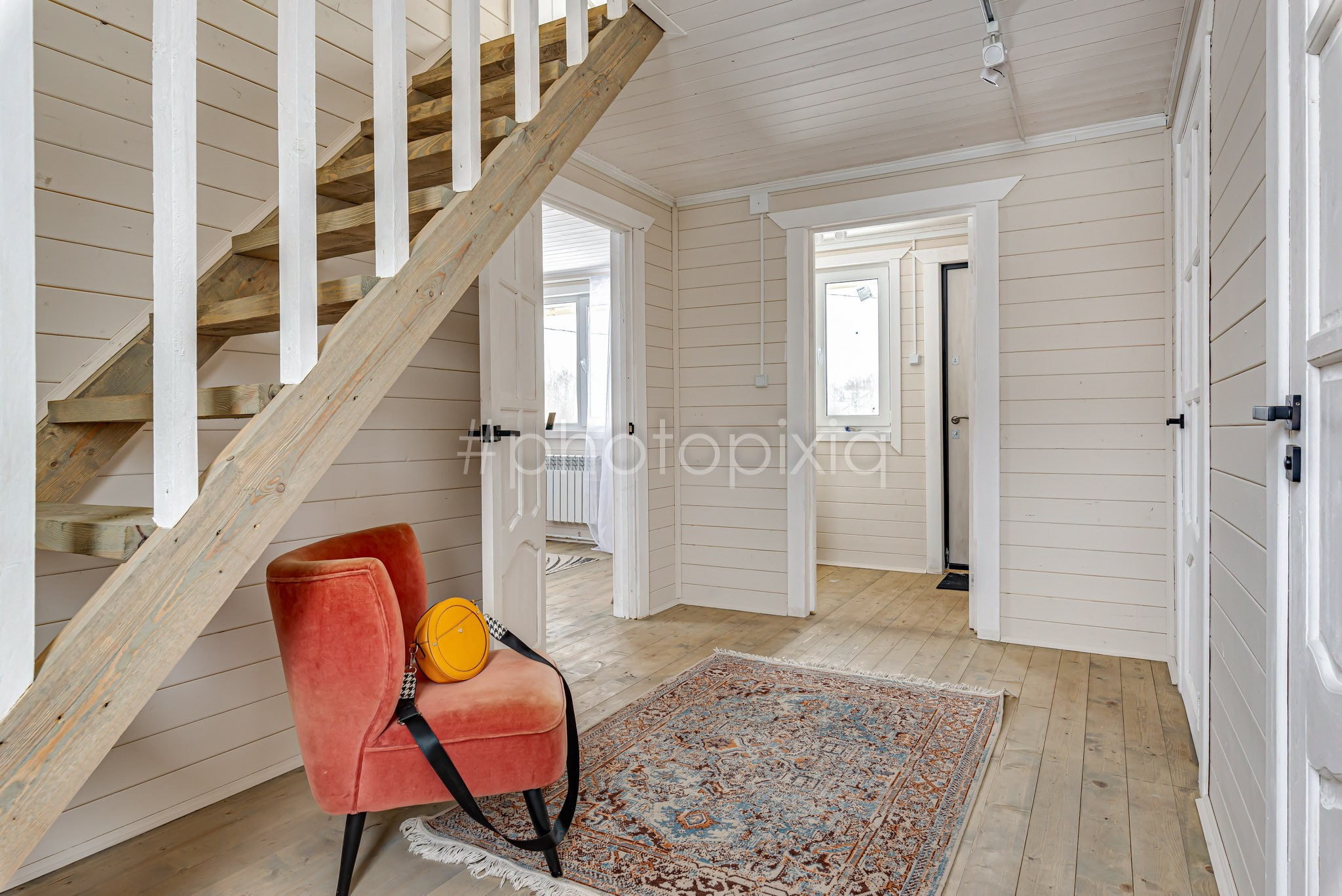 Съёмка дачного дома в КП Ольшаны для продажи. Интерьерная съёмка и виртуальные туры — Интерьерный фотограф Кузнецов Сергей (photopixiq)