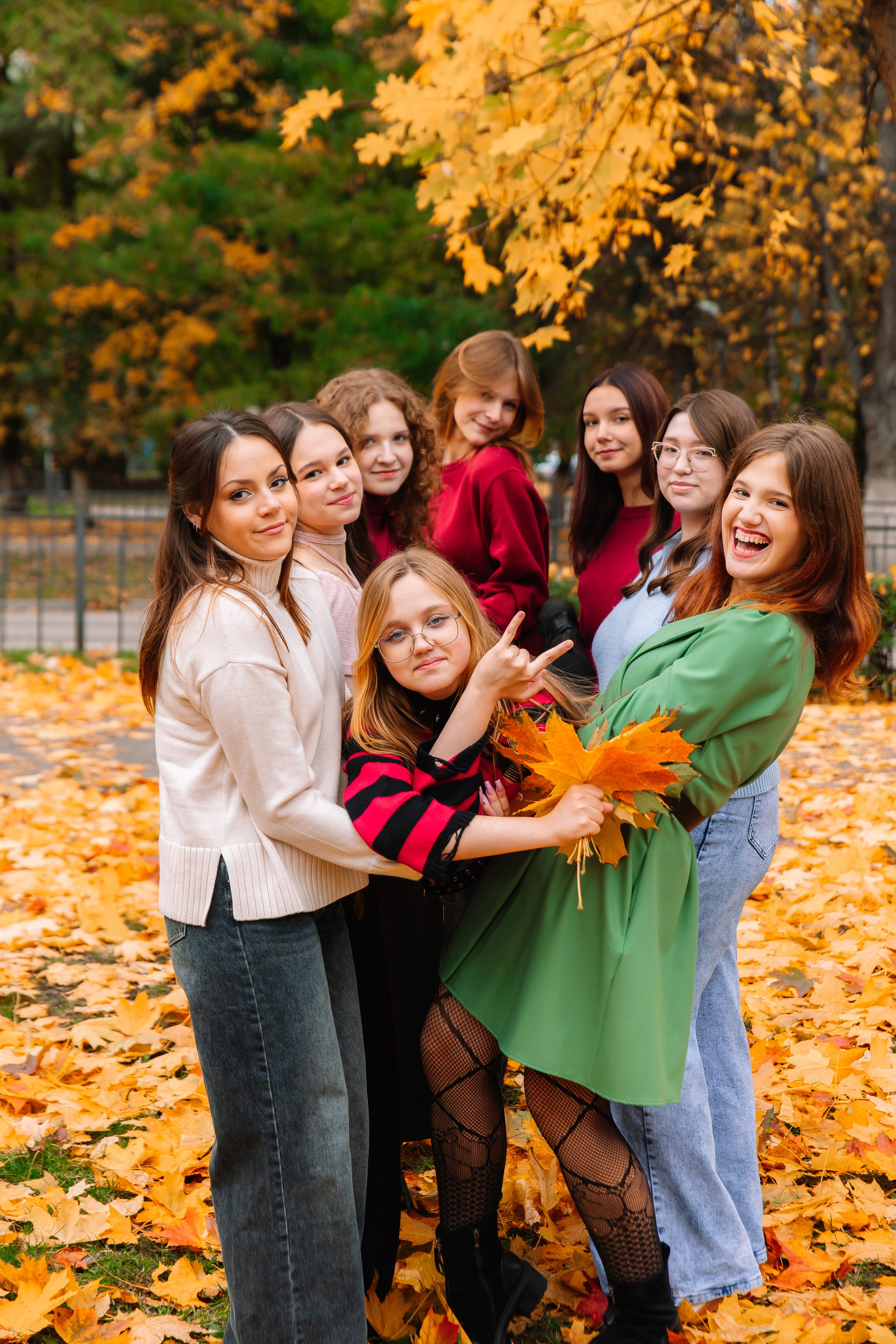 ОСЕННИЕ СТАРШИЕ КЛАССЫ. Свадебный и семейный фотограф в Курске и Курчатове